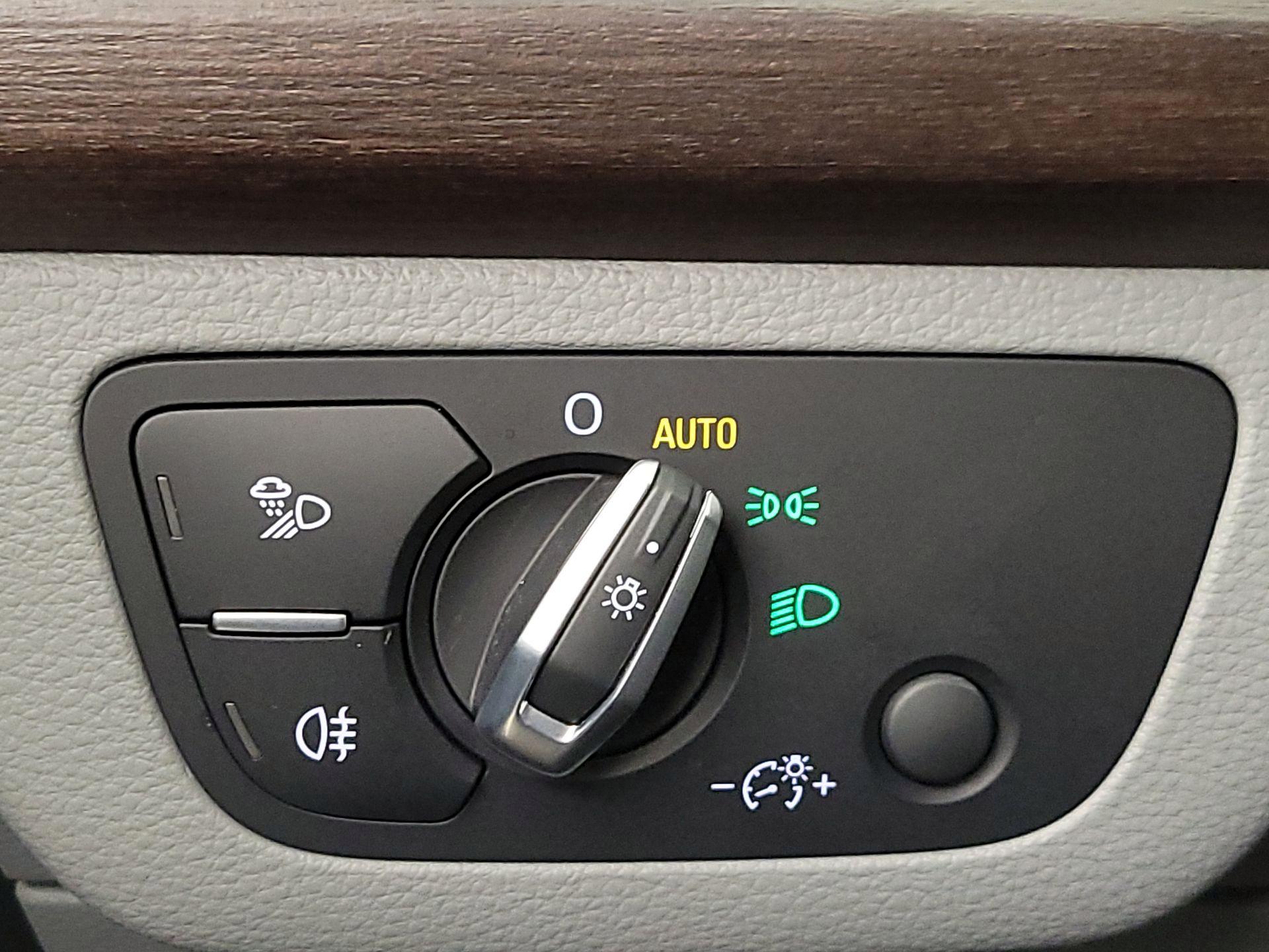 Thumbnail: 2022 Audi Q5 - 13