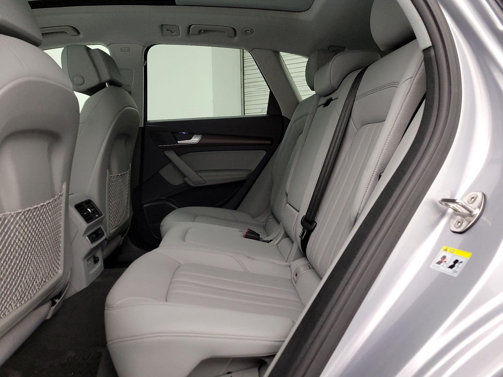 Thumbnail: 2022 Audi Q5 - 20