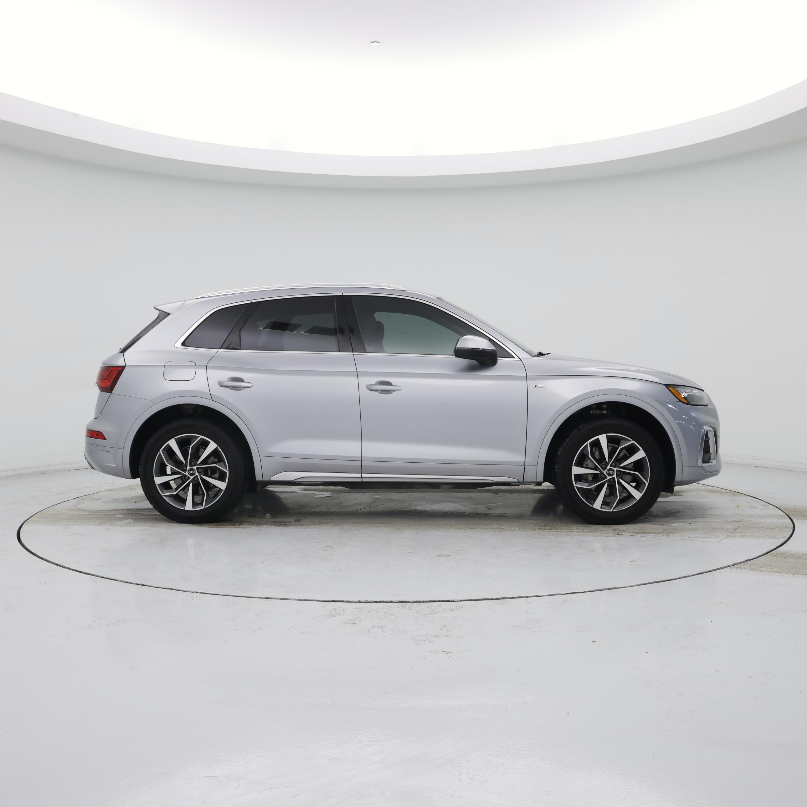 Thumbnail: 2022 Audi Q5 - 7