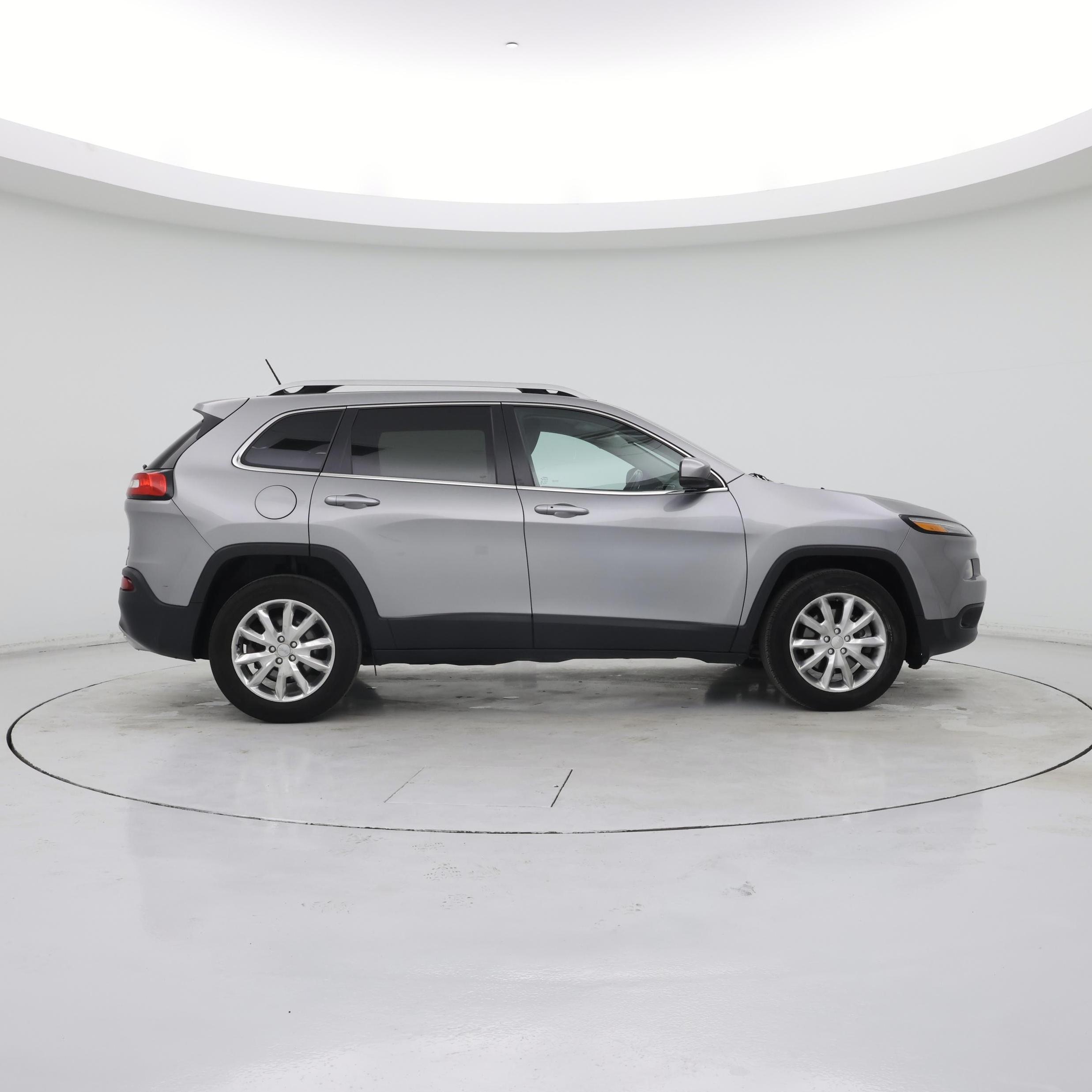 Thumbnail: 2015 Jeep Cherokee - 7