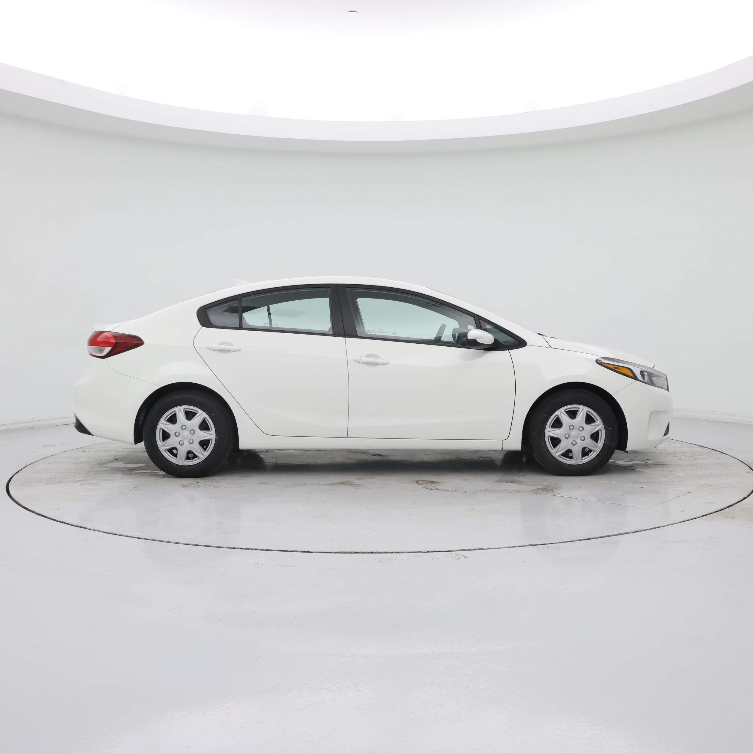 Thumbnail: 2018 Kia Forte - 7