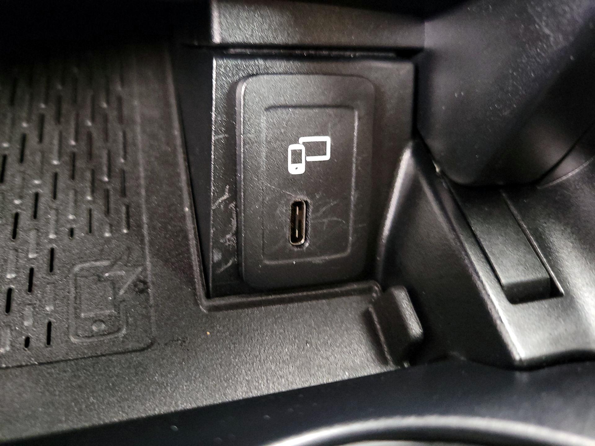 Thumbnail: 2021 Mercedes-Benz GLC - 19