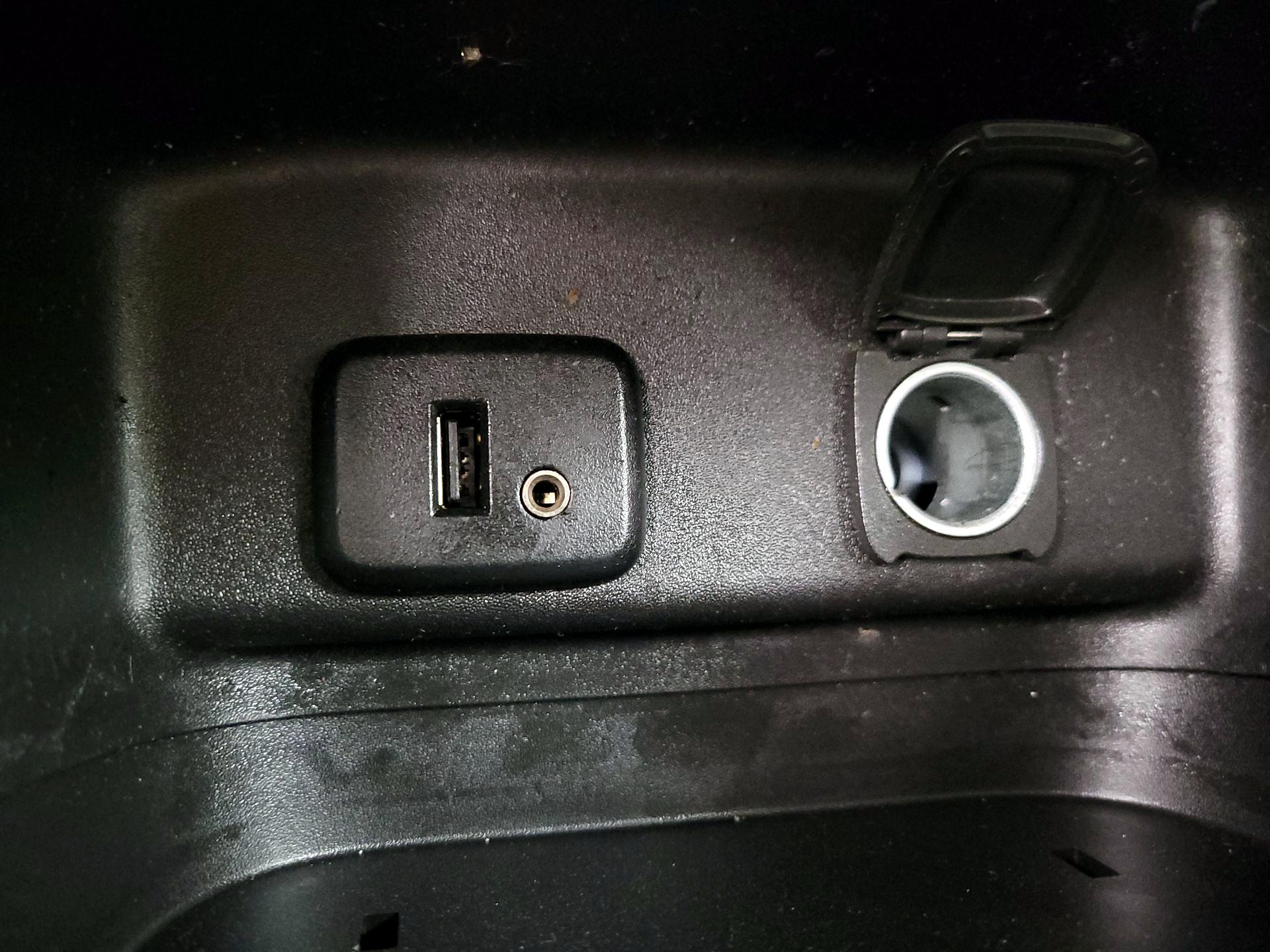 Thumbnail: 2018 Chevrolet Equinox - 18