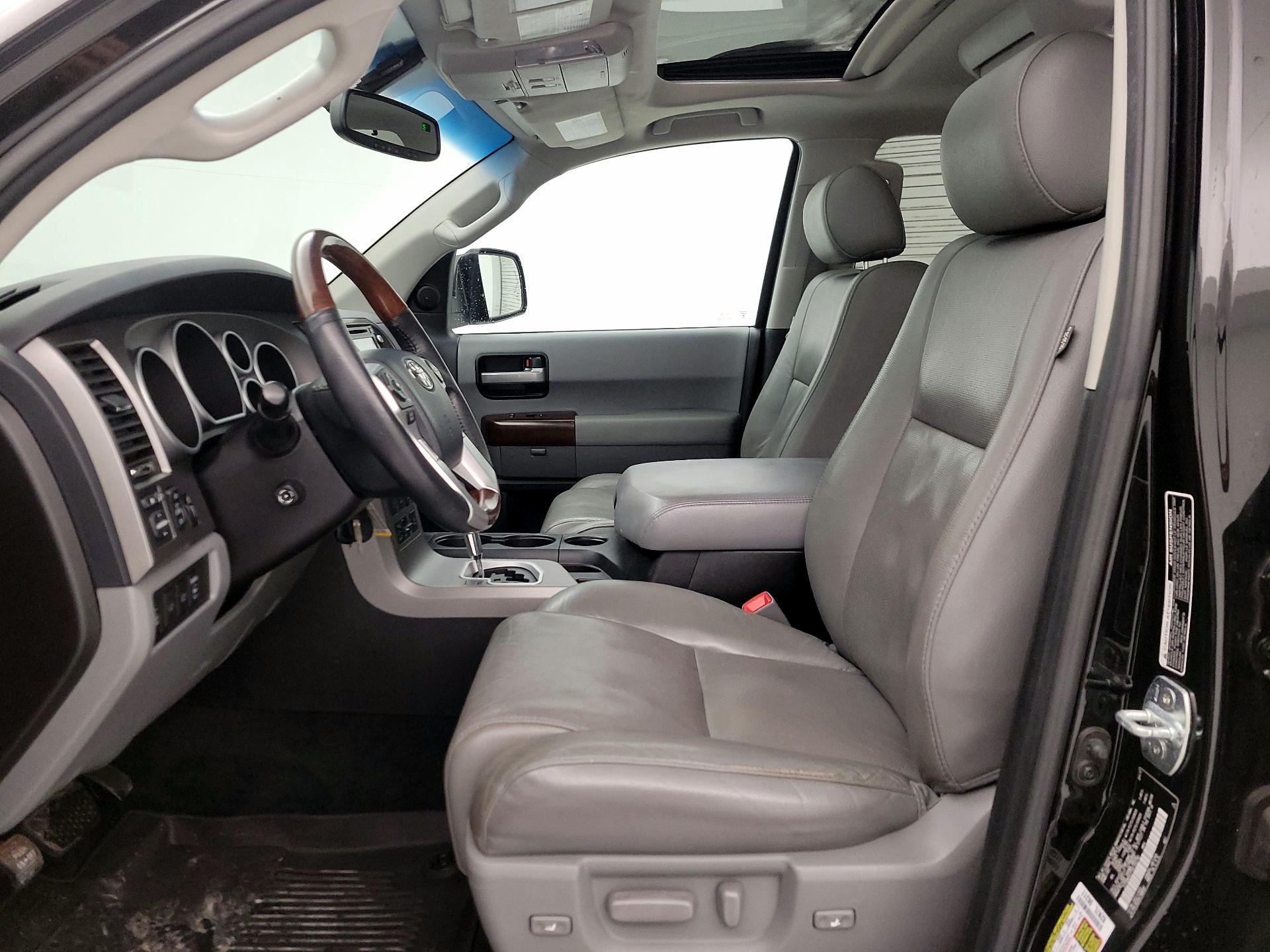 Thumbnail: 2017 Toyota Sequoia - 11