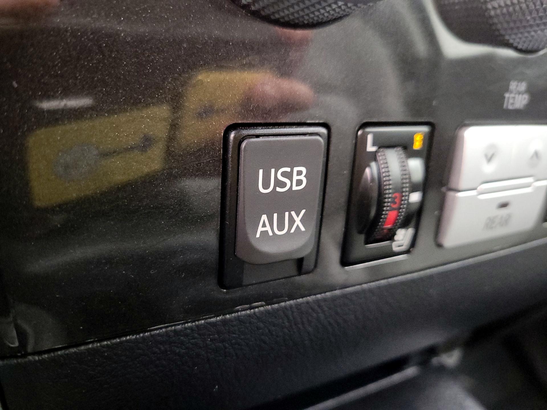 Thumbnail: 2017 Toyota Sequoia - 18