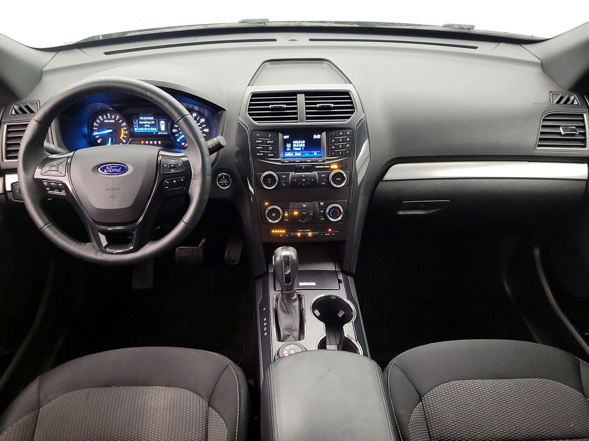 Thumbnail: 2019 Ford Explorer - 9