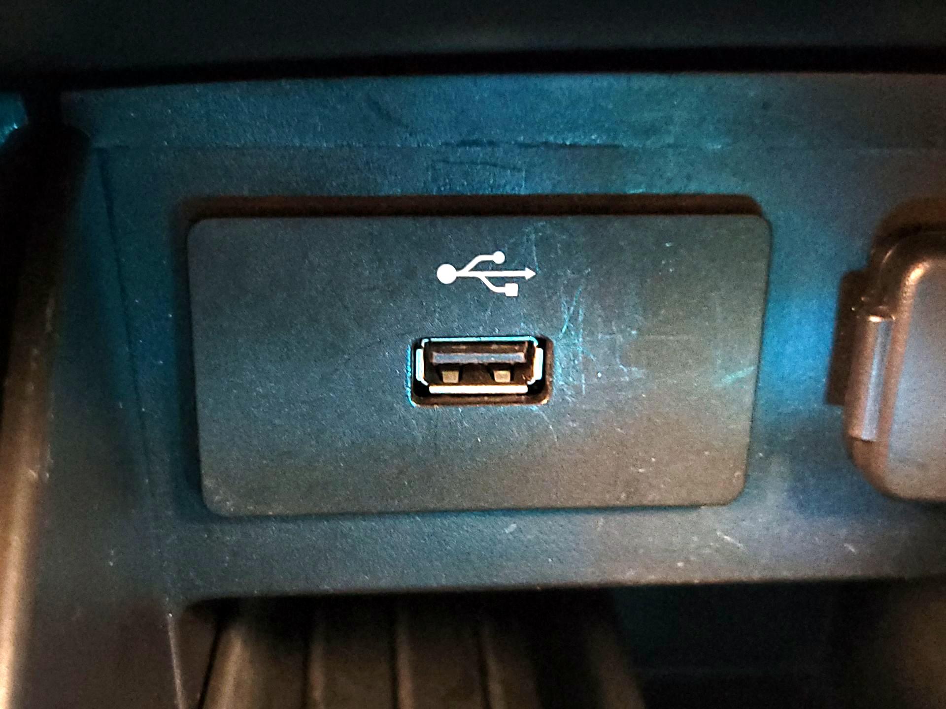 Thumbnail: 2019 Ford Explorer - 18