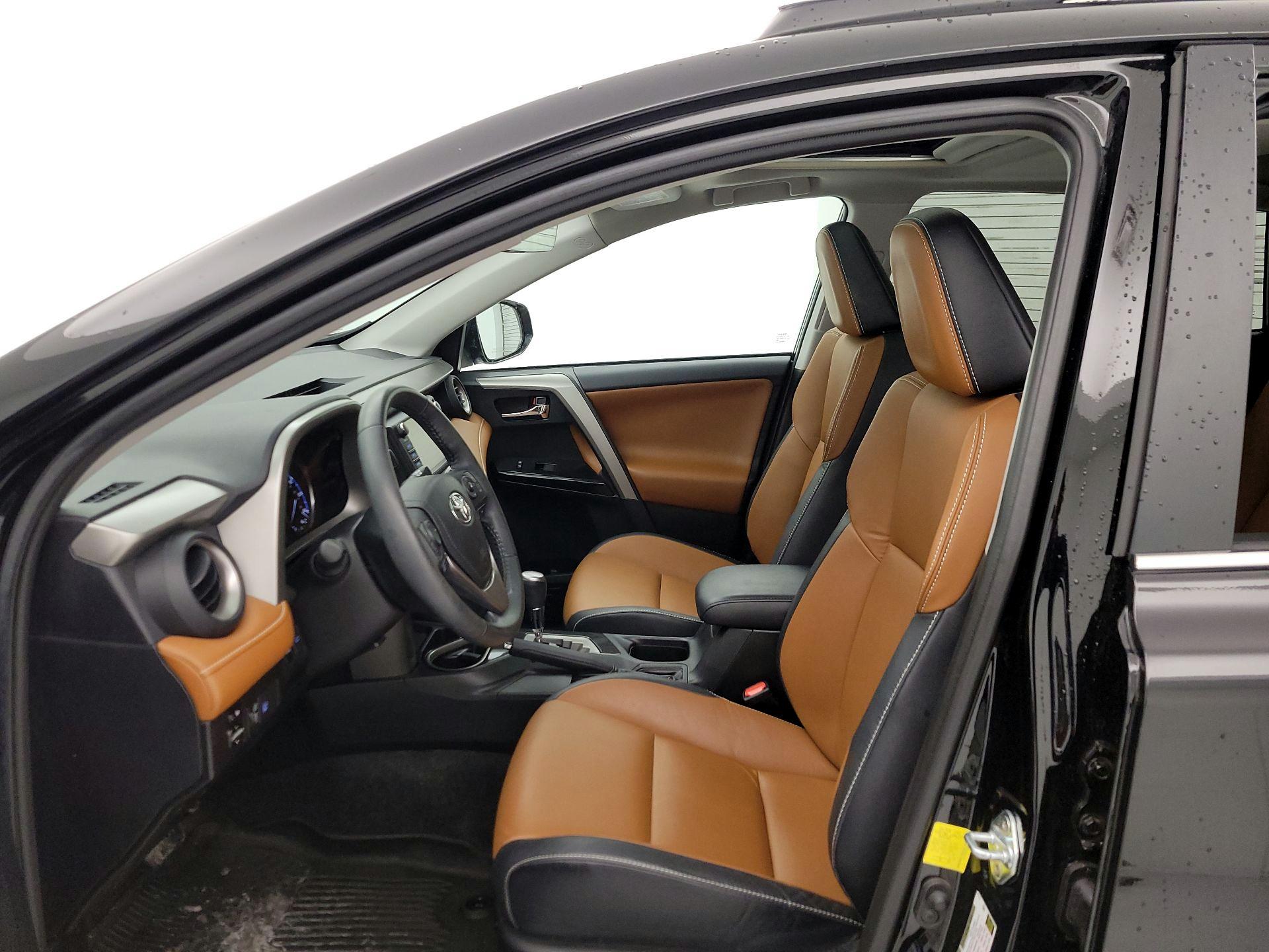 Thumbnail: 2017 Toyota RAV4 - 11