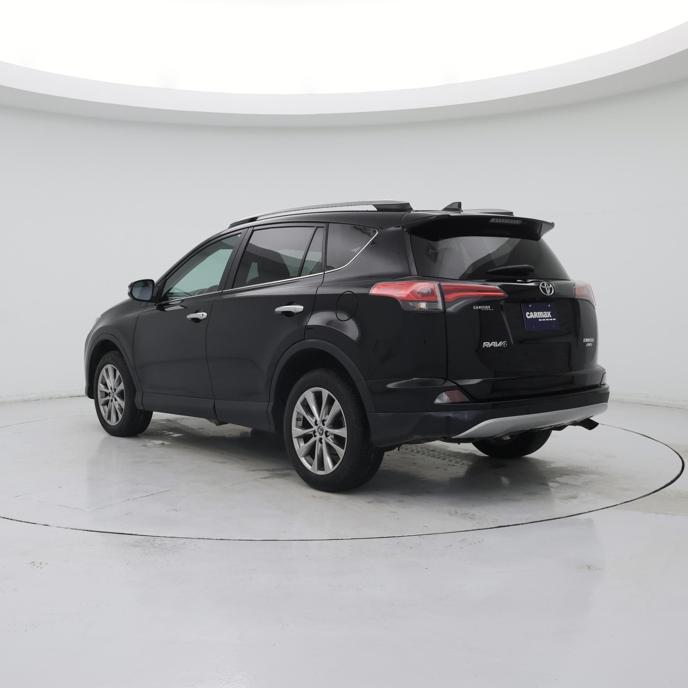 Thumbnail: 2017 Toyota RAV4 - 2