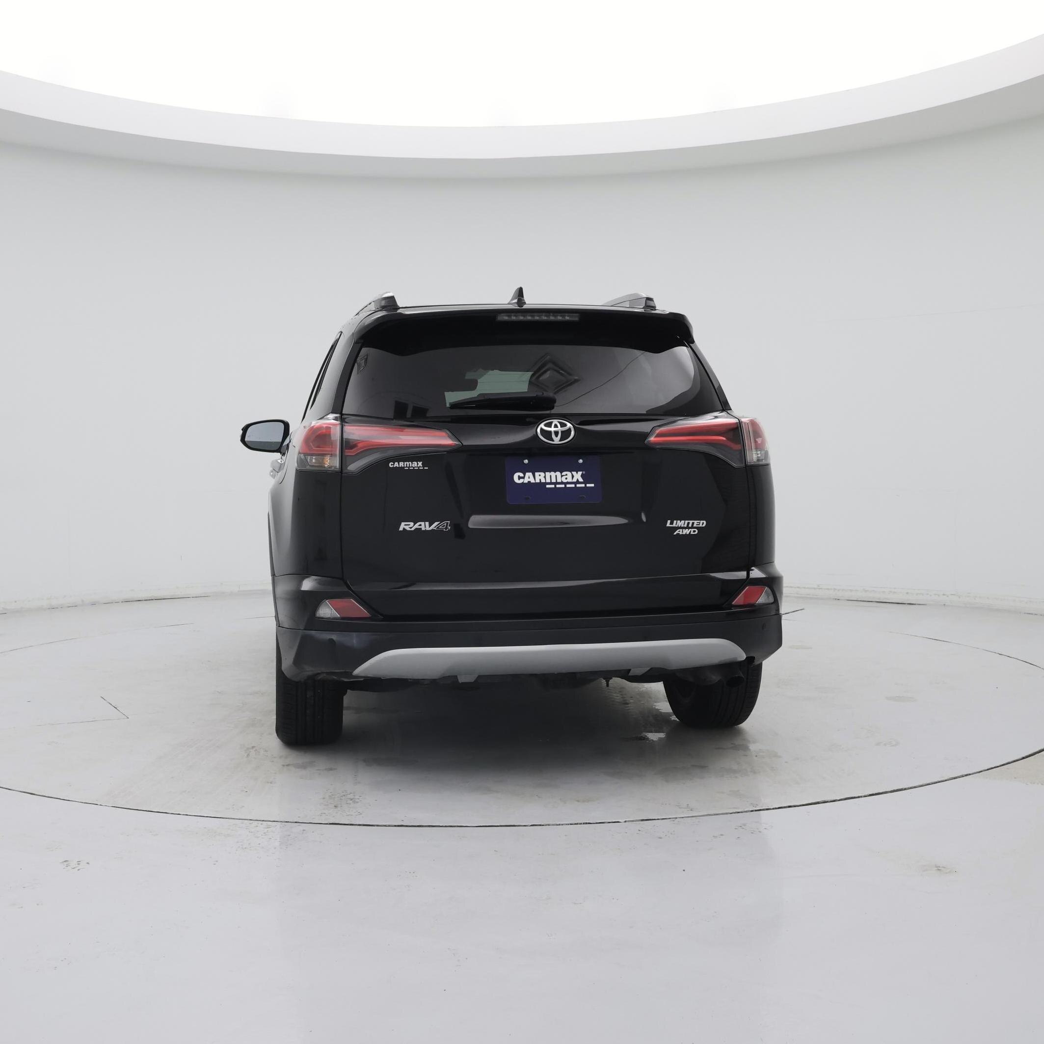 Thumbnail: 2017 Toyota RAV4 - 6