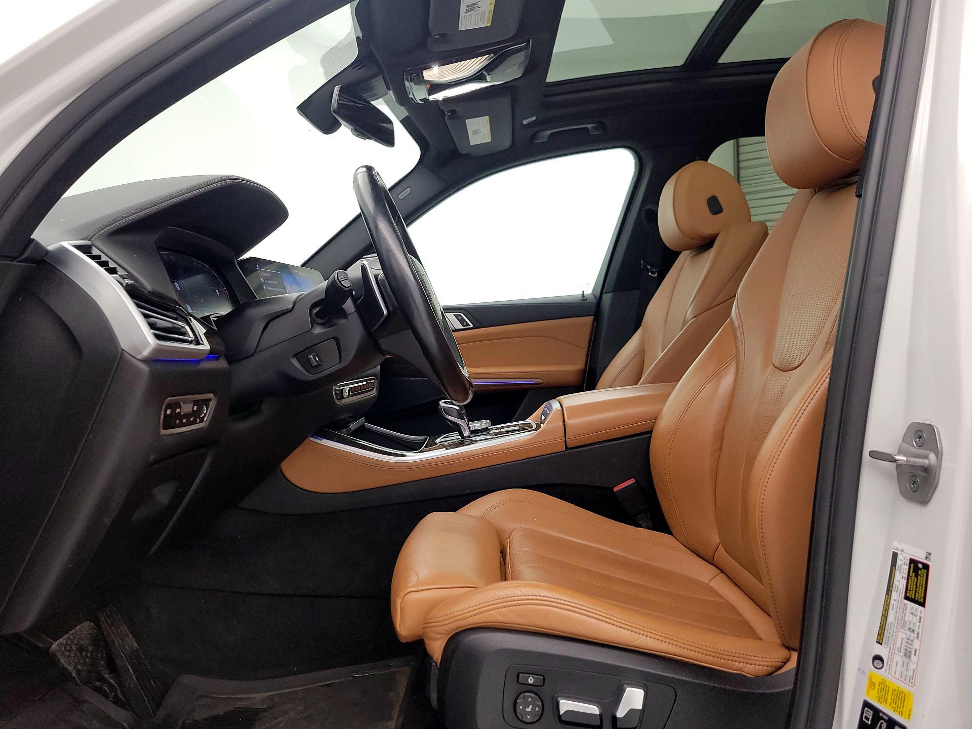 Thumbnail: 2021 BMW X5 - 11