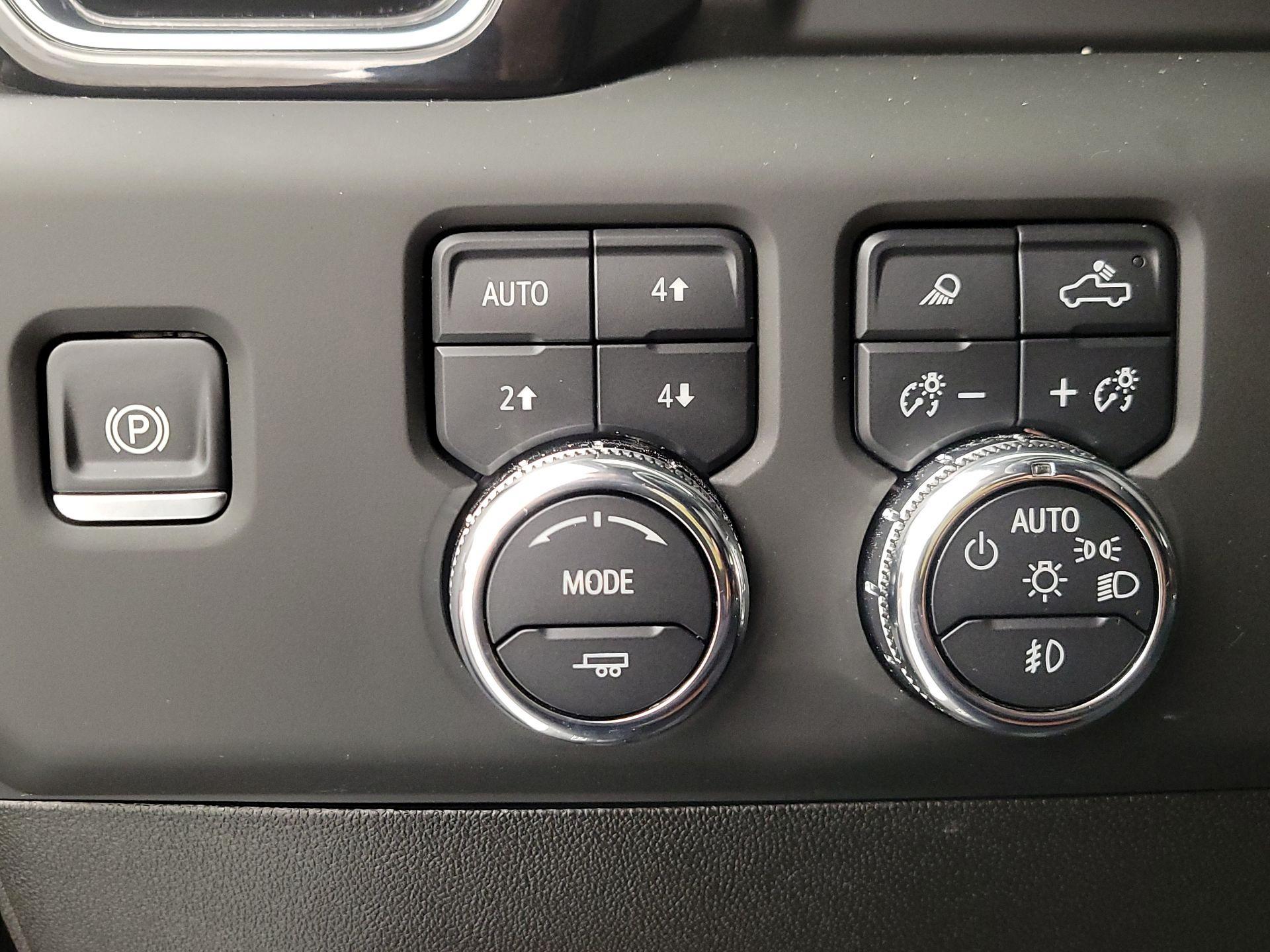 Thumbnail: 2025 GMC Sierra 2500 - 13