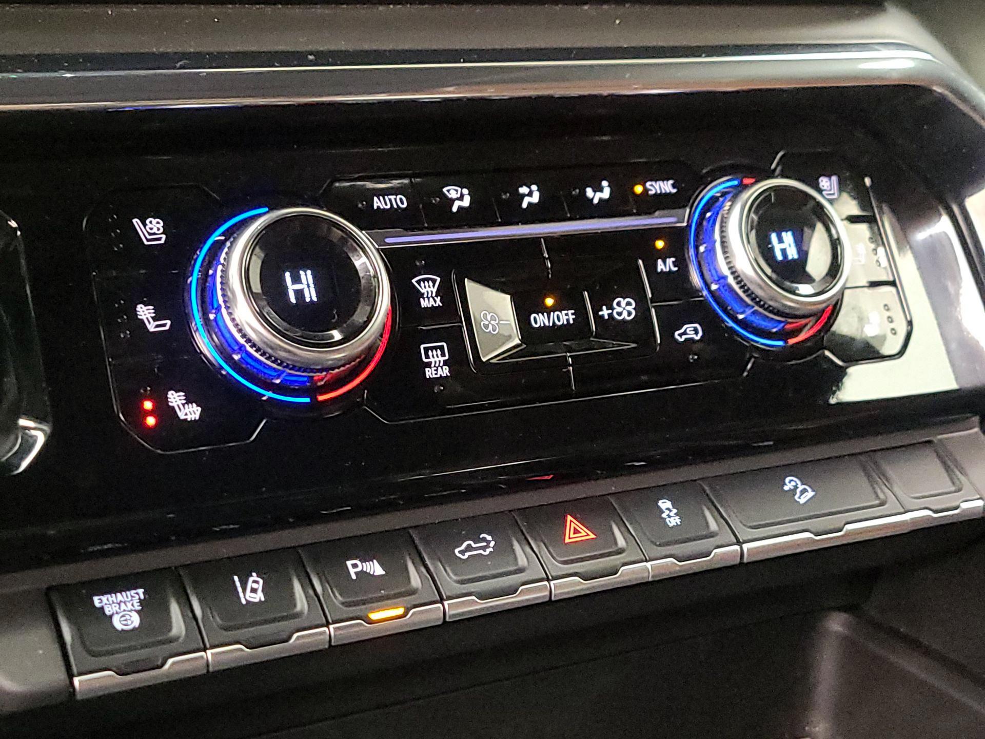 Thumbnail: 2025 GMC Sierra 2500 - 17