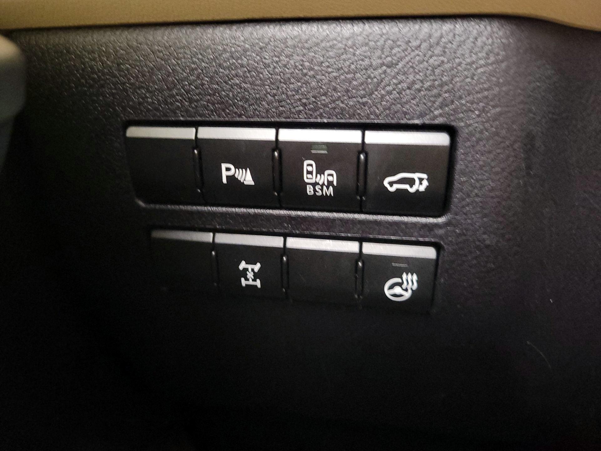 Thumbnail: 2016 Lexus NX - 13