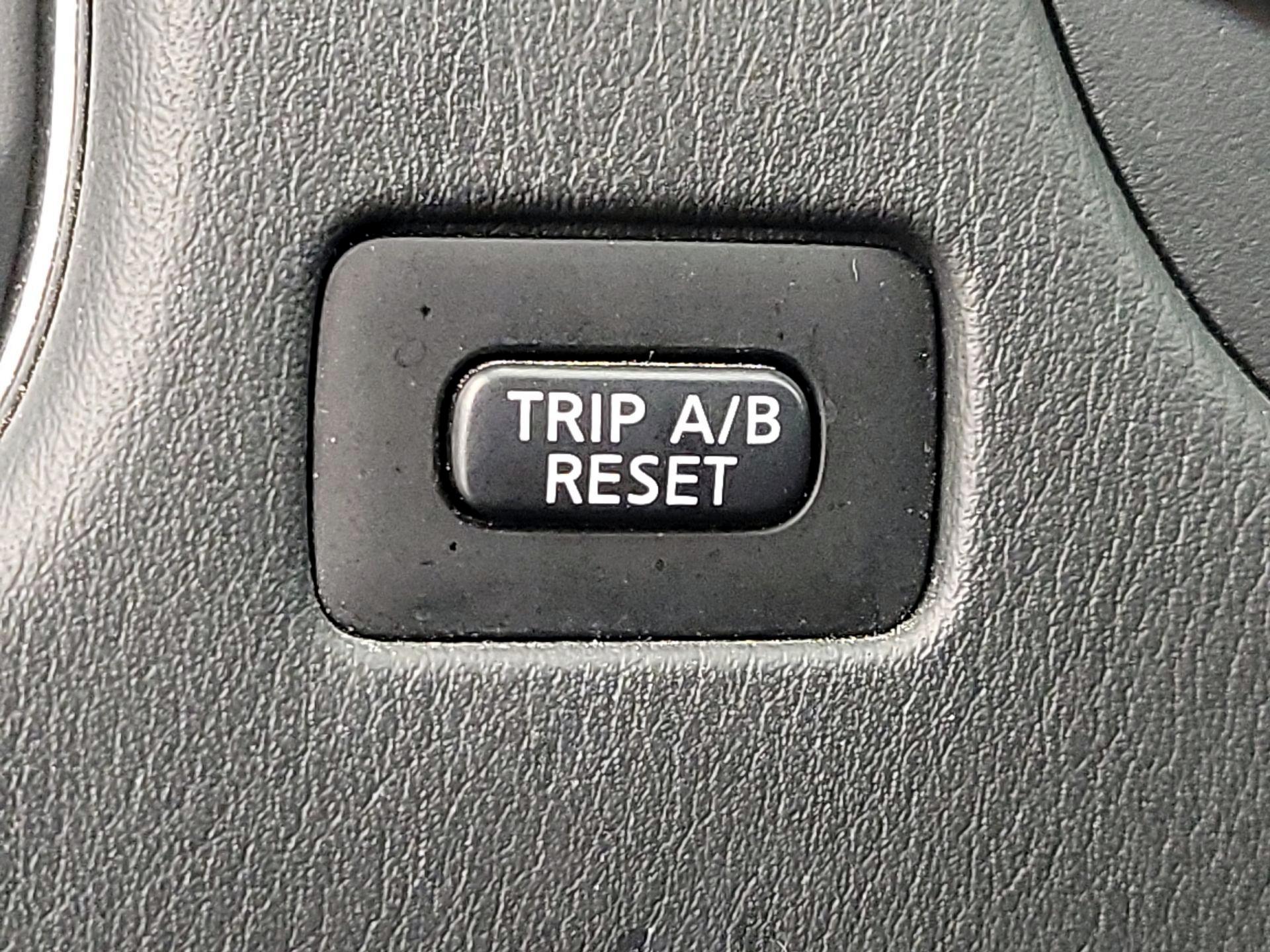 Thumbnail: 2017 INFINITI QX50 - 13