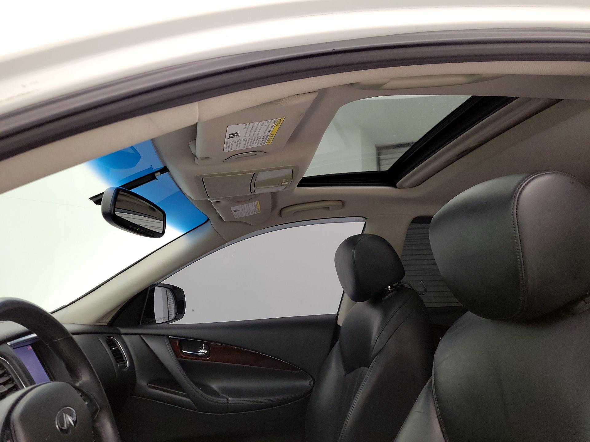 Thumbnail: 2017 INFINITI QX50 - 20