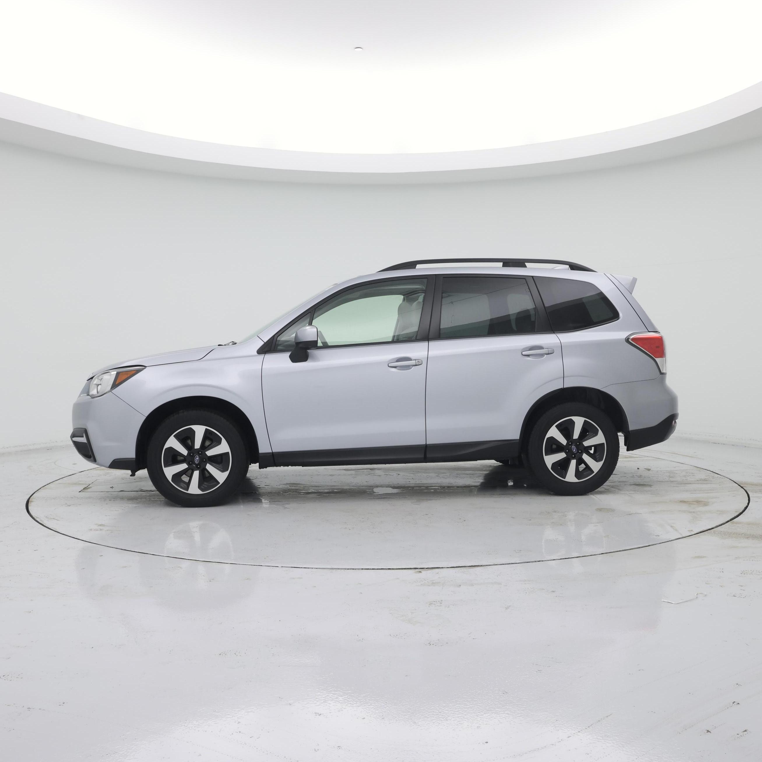 Thumbnail: 2018 Subaru Forester - 3