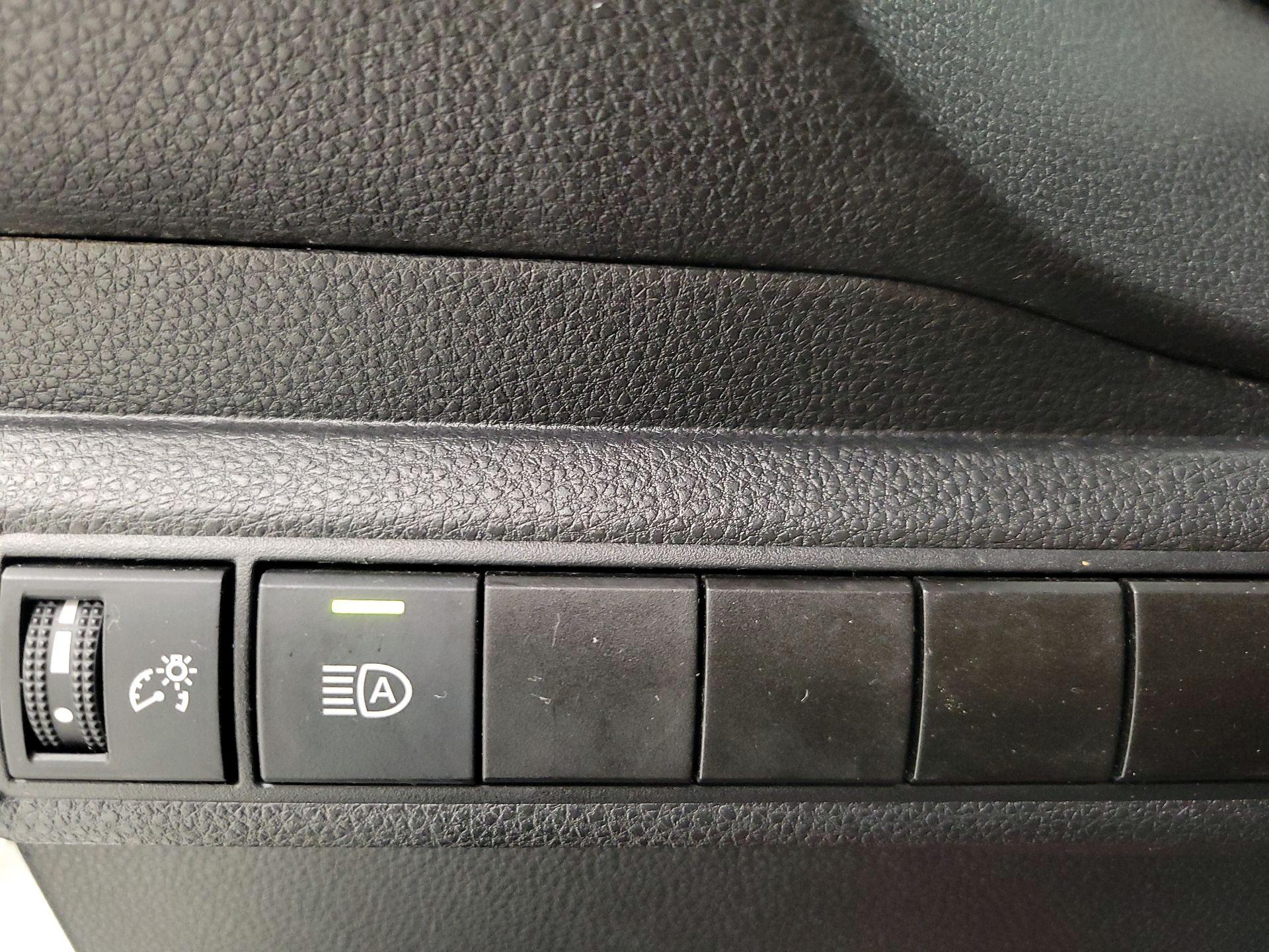 Thumbnail: 2020 Toyota Corolla - 13