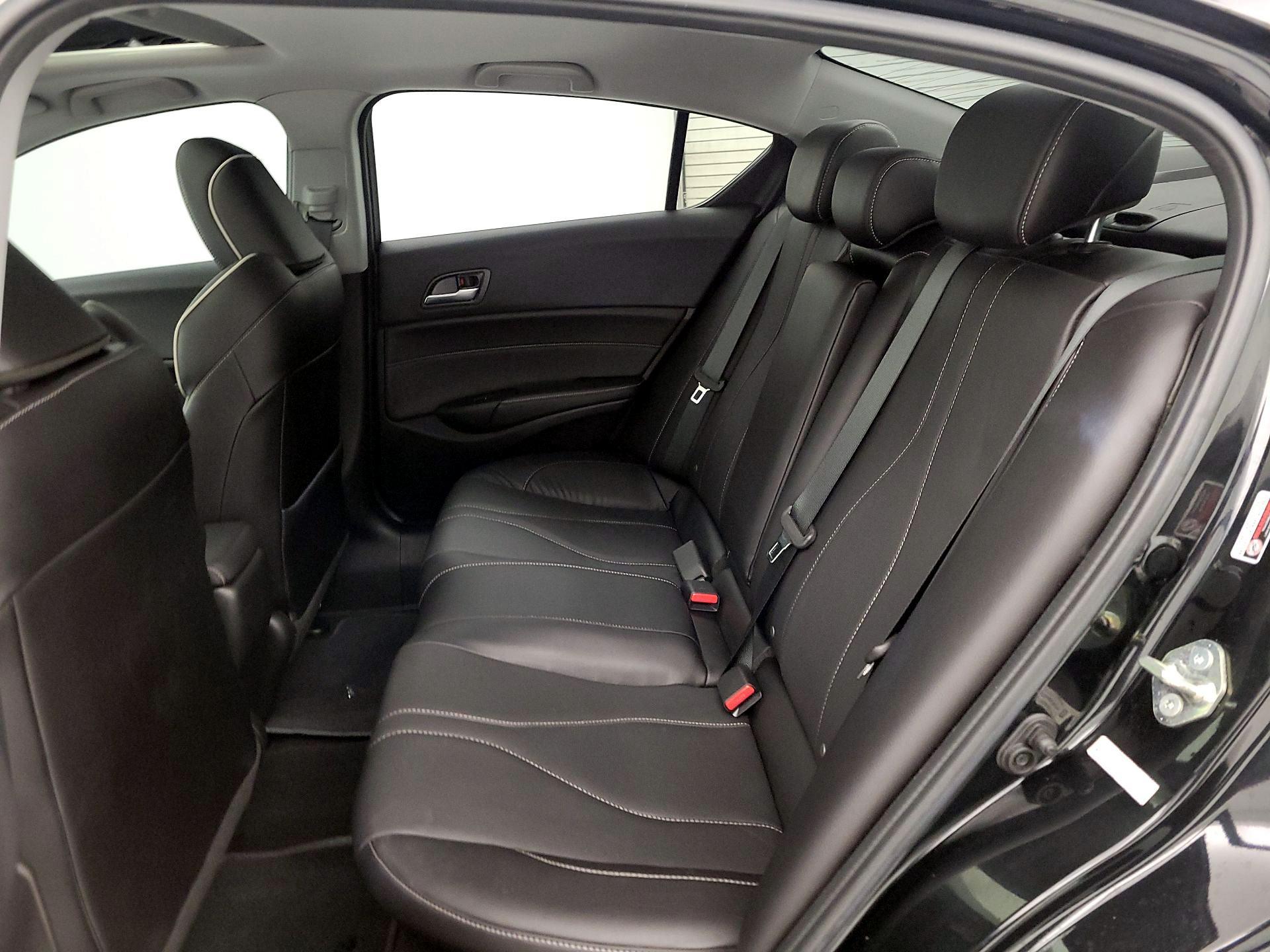 Thumbnail: 2020 Acura ILX - 20