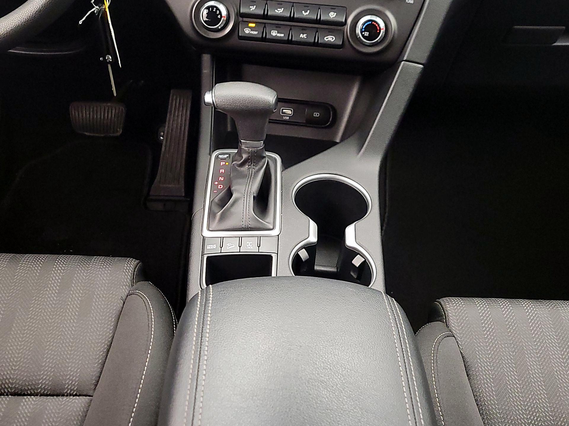 Thumbnail: 2020 Kia Sportage - 17