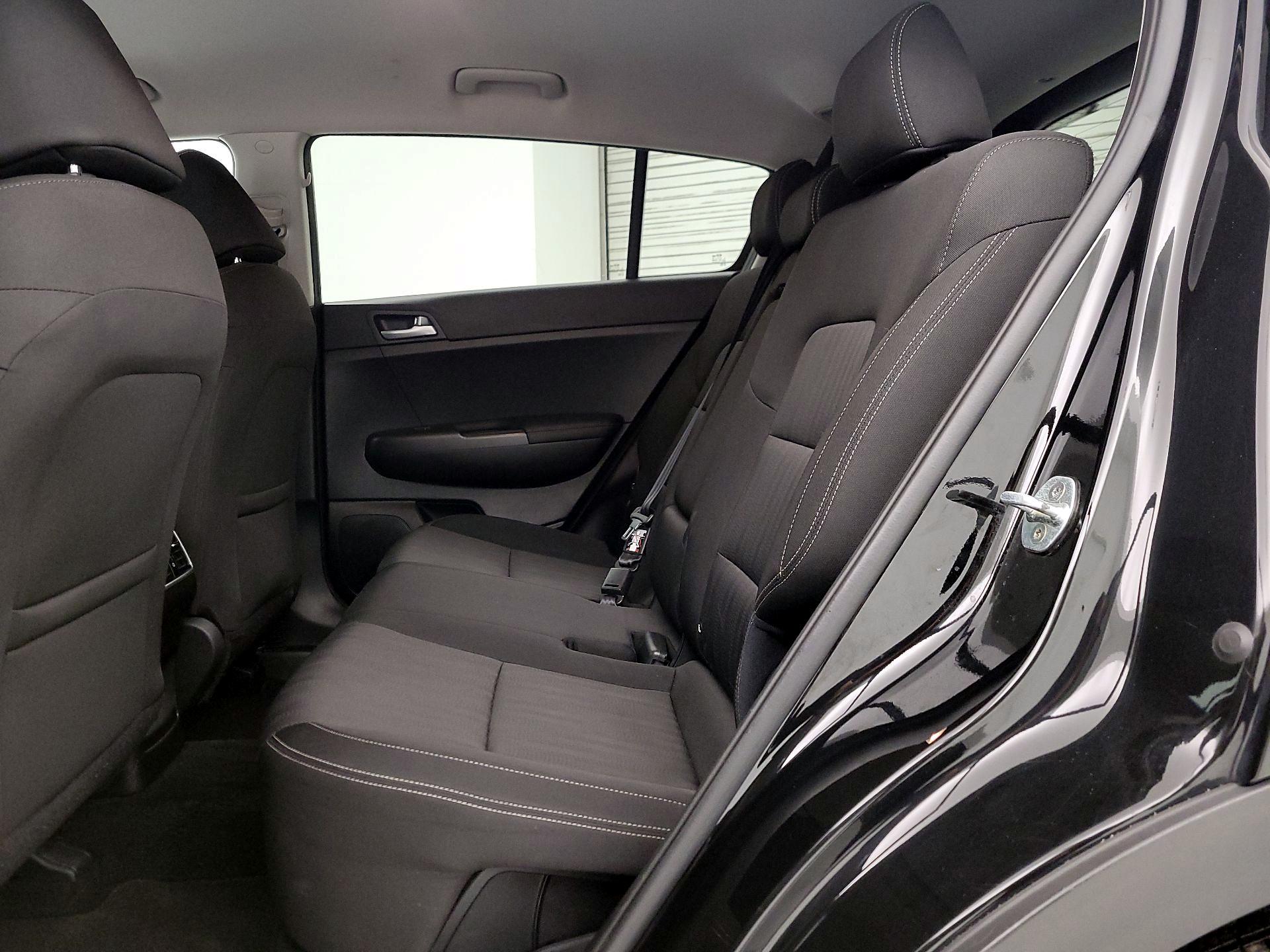 Thumbnail: 2020 Kia Sportage - 19