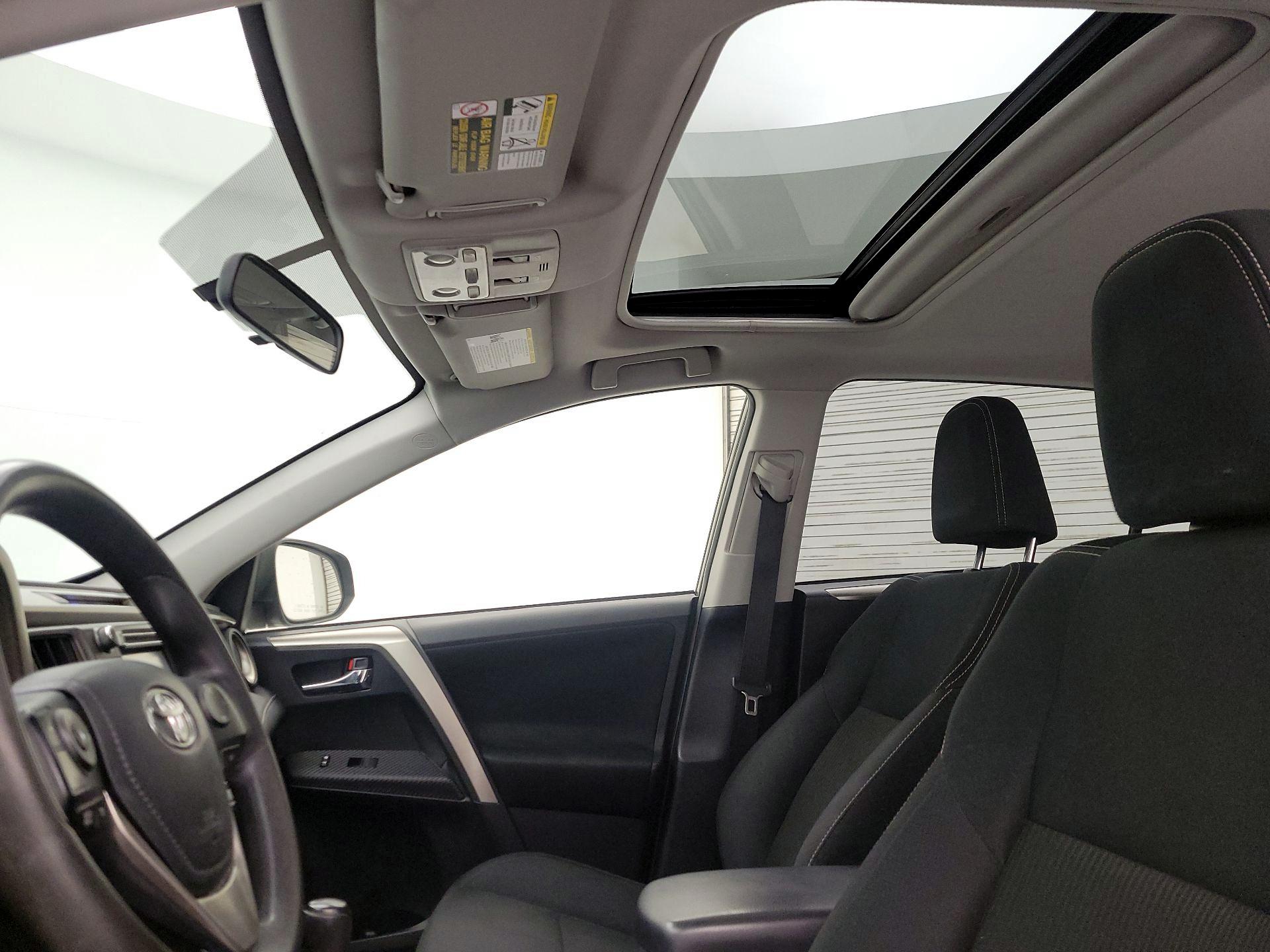 Thumbnail: 2014 Toyota RAV4 - 19