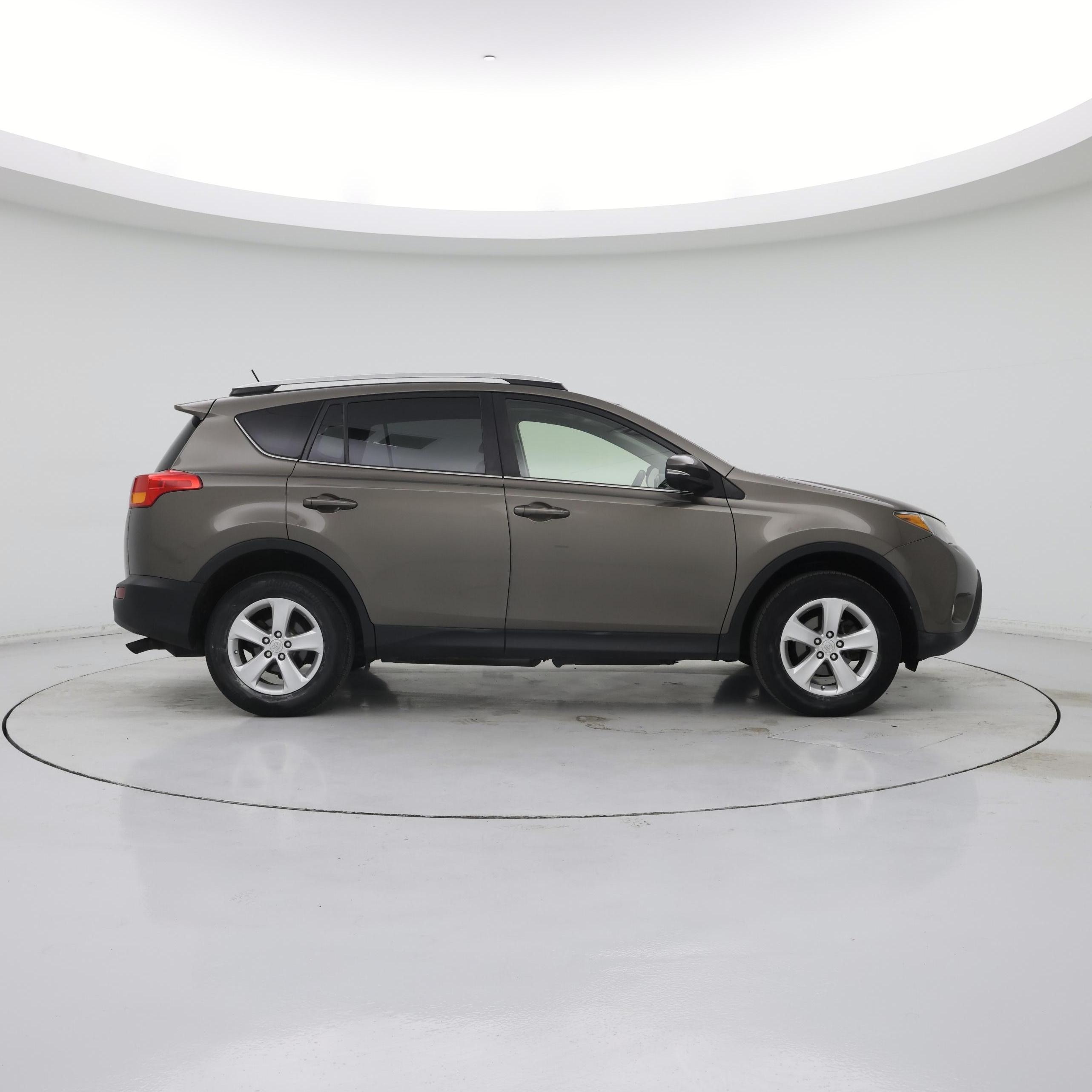 Thumbnail: 2014 Toyota RAV4 - 7