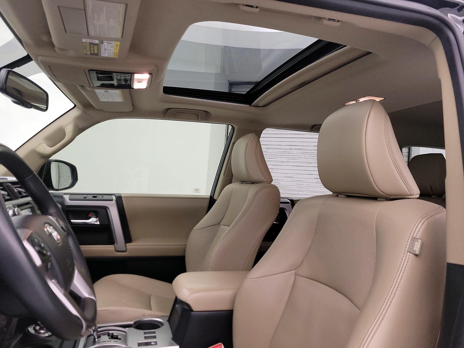 Thumbnail: 2017 Toyota 4Runner - 19