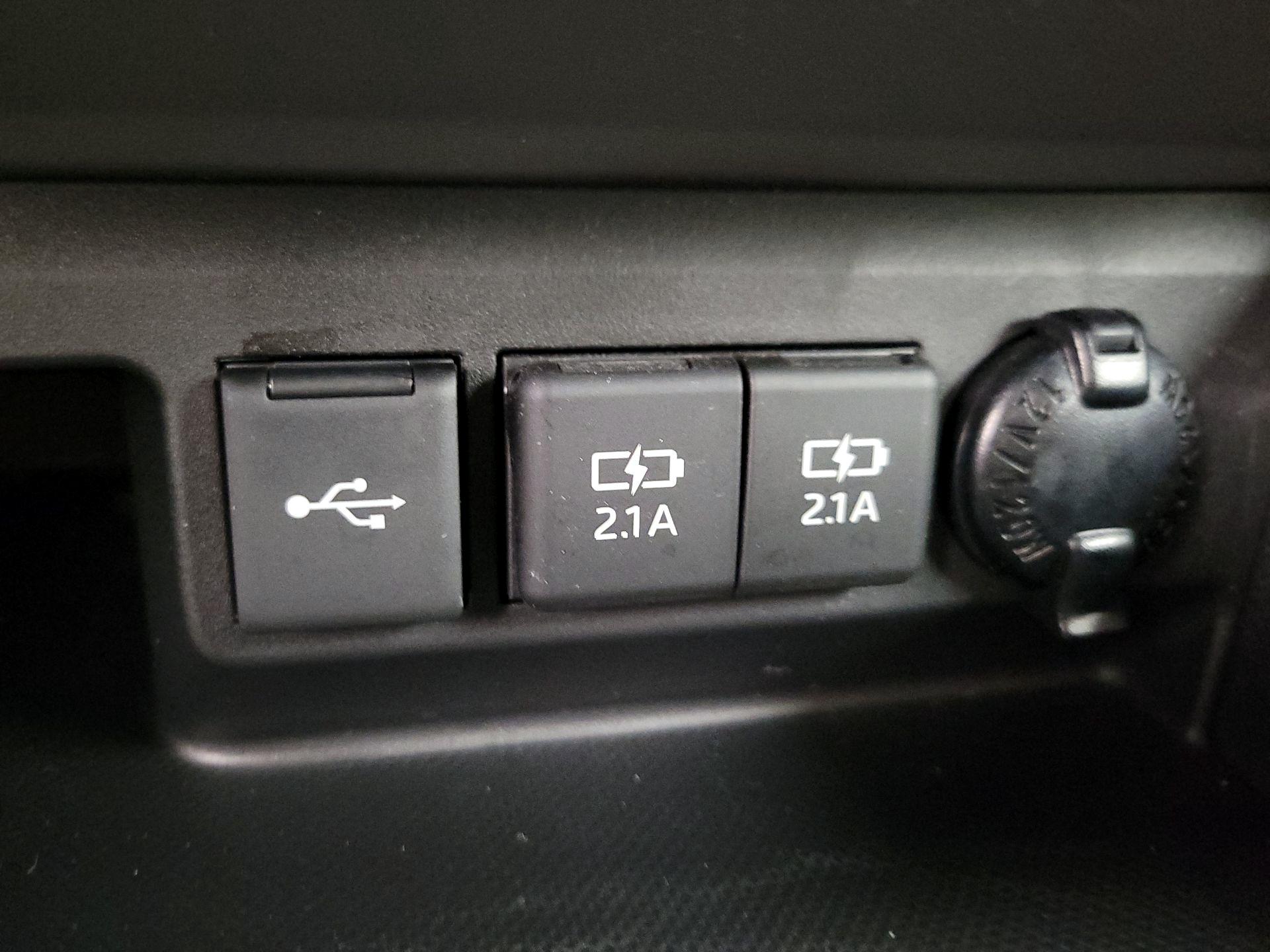 Thumbnail: 2020 Toyota Highlander - 19