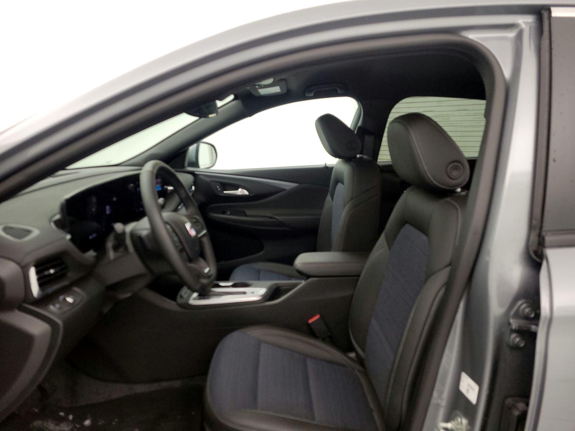 Thumbnail: 2025 Buick Envista - 11