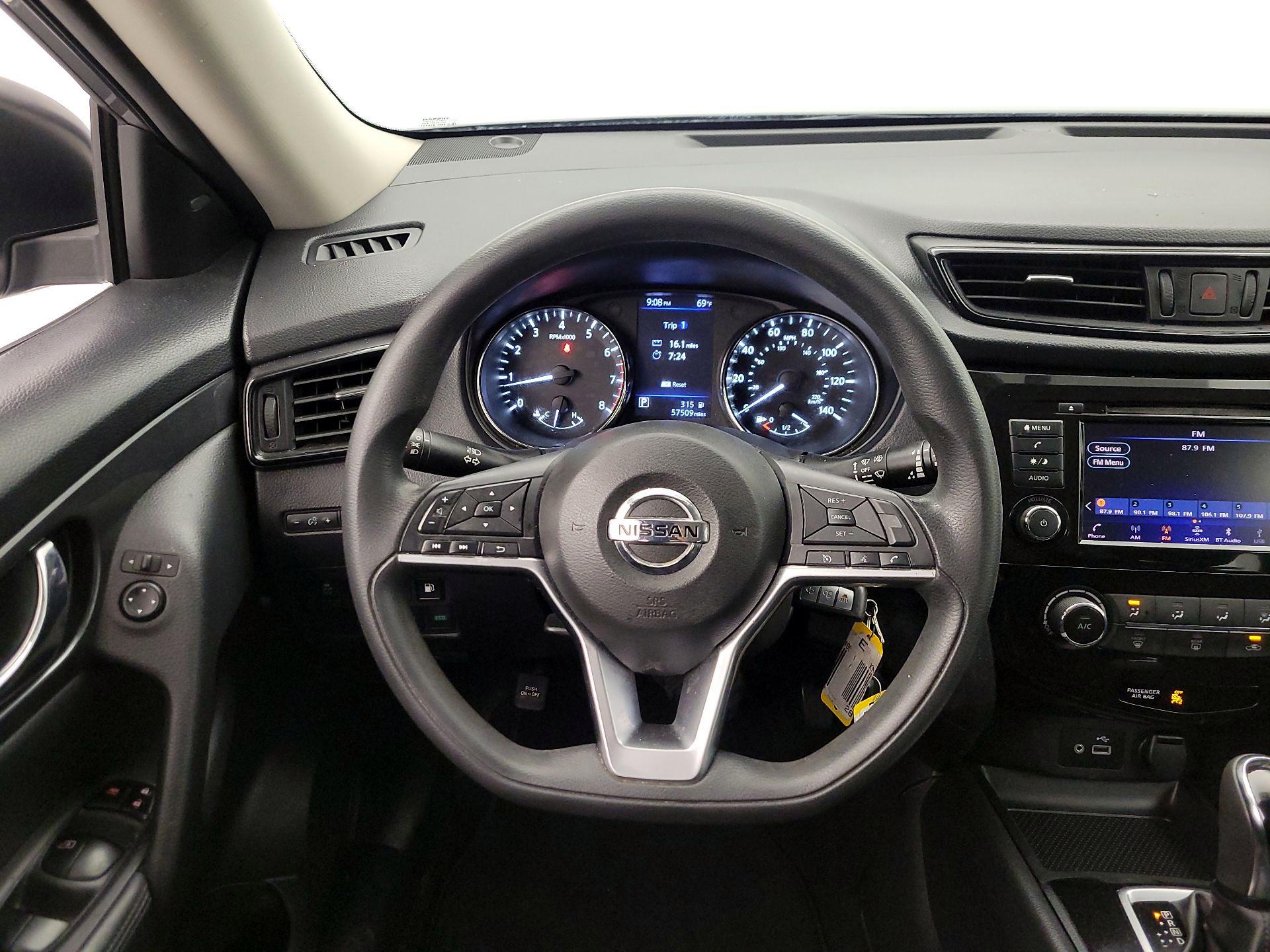 Thumbnail: 2018 Nissan Rogue - 10