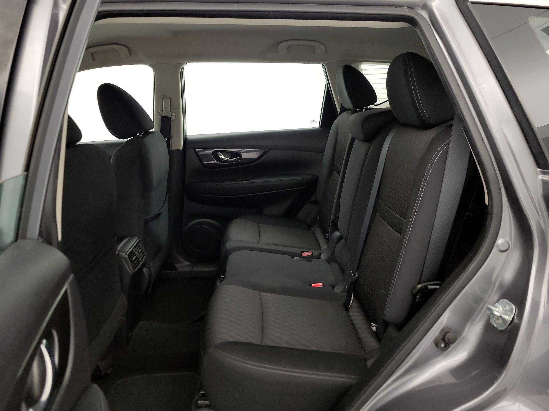 Thumbnail: 2018 Nissan Rogue - 19