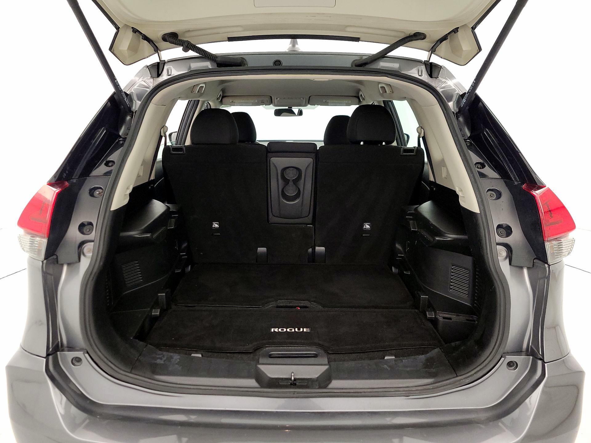 Thumbnail: 2018 Nissan Rogue - 20