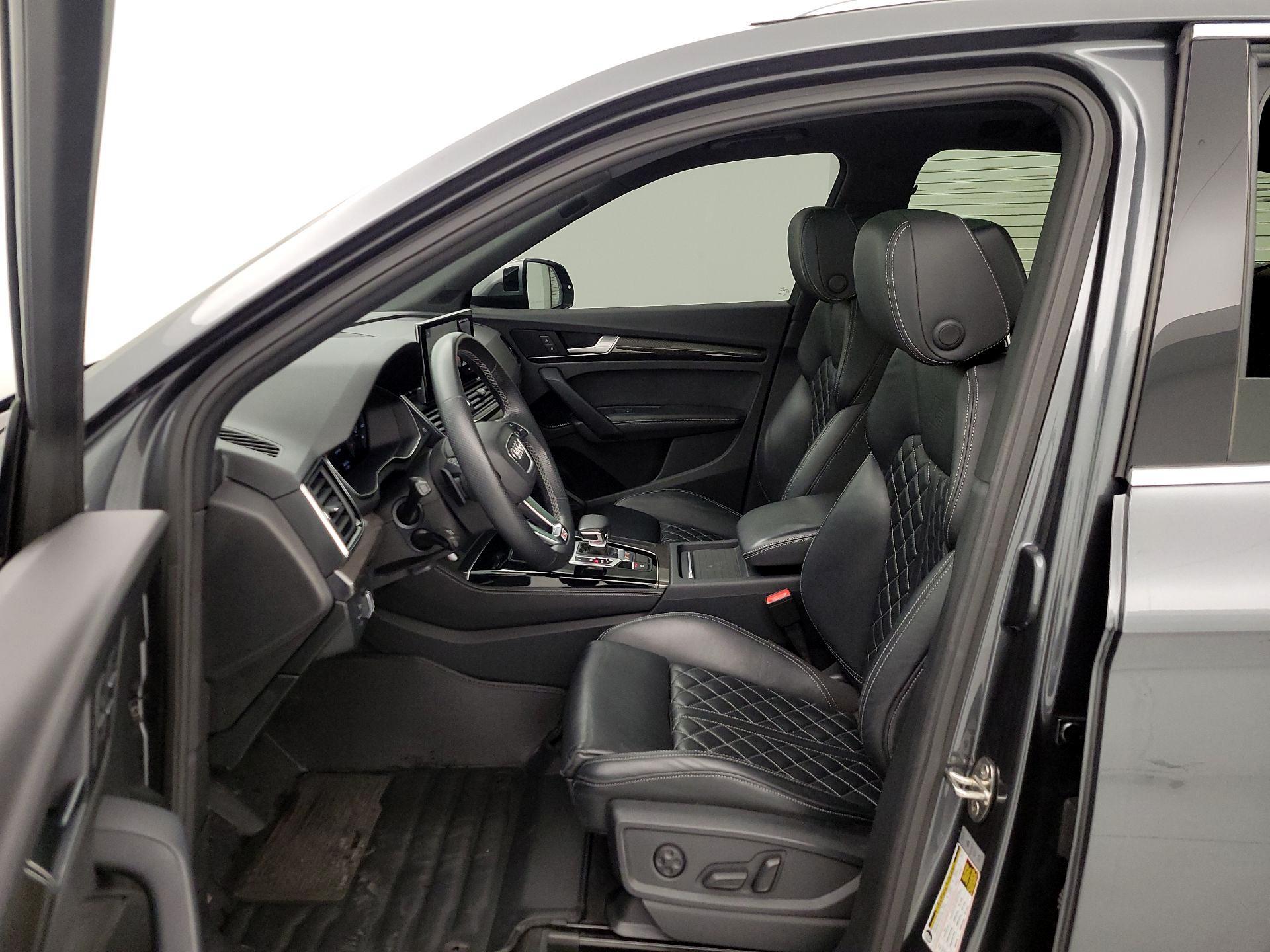 Thumbnail: 2021 Audi SQ5 - 11