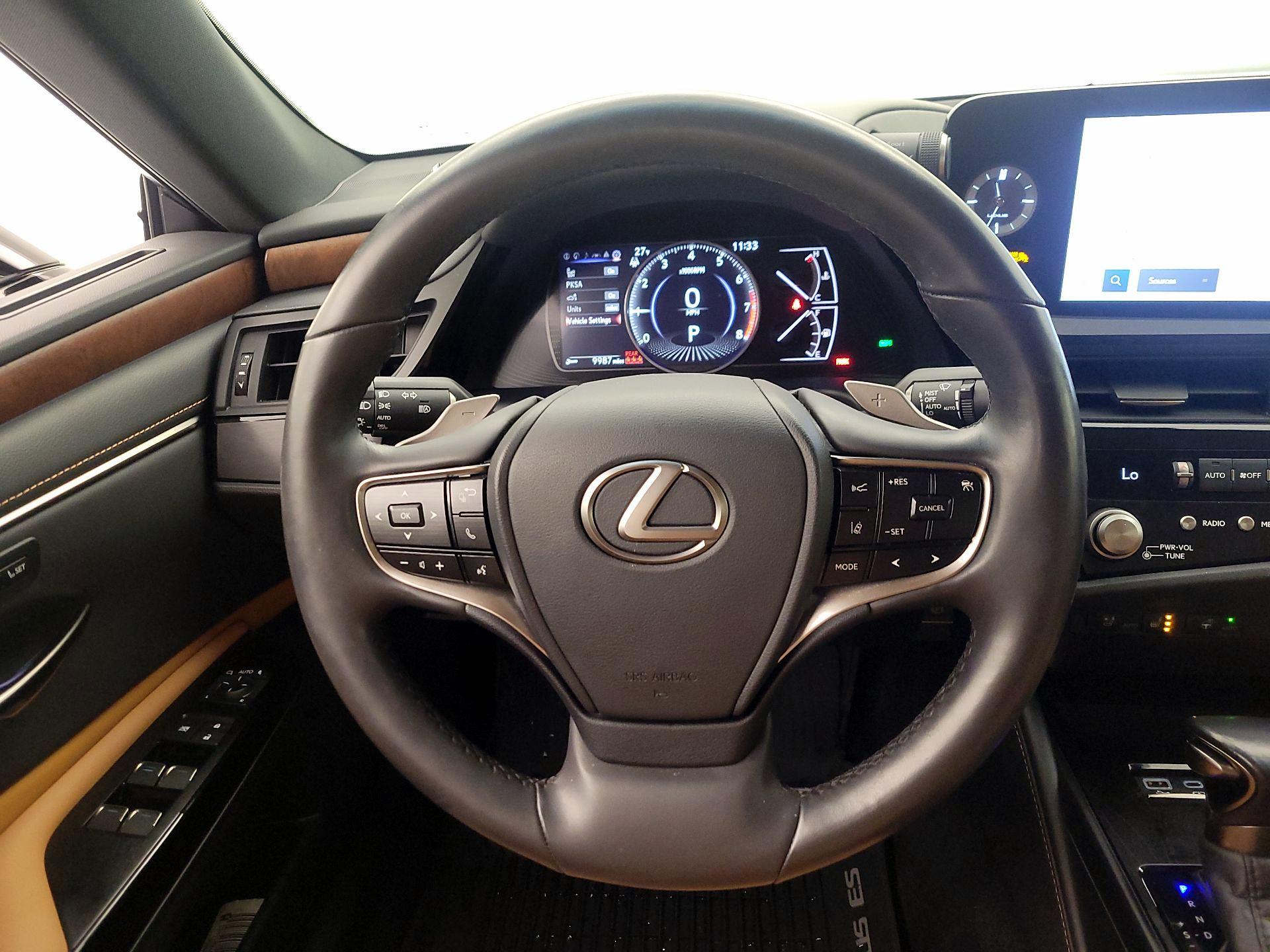 Thumbnail: 2023 Lexus ES - 10