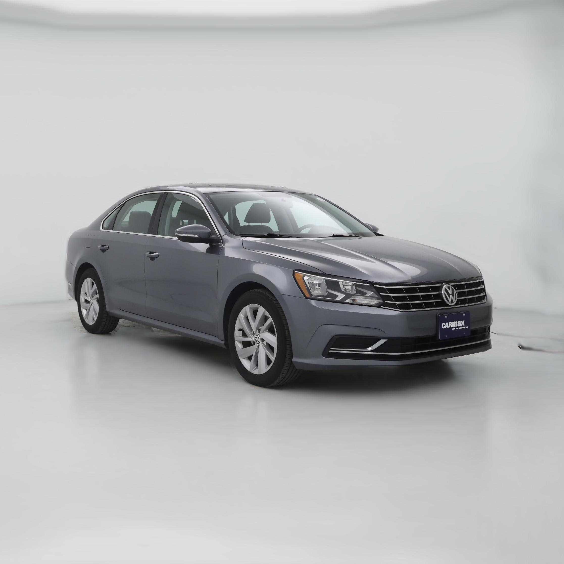 Thumbnail: 2018 Volkswagen Passat - 1