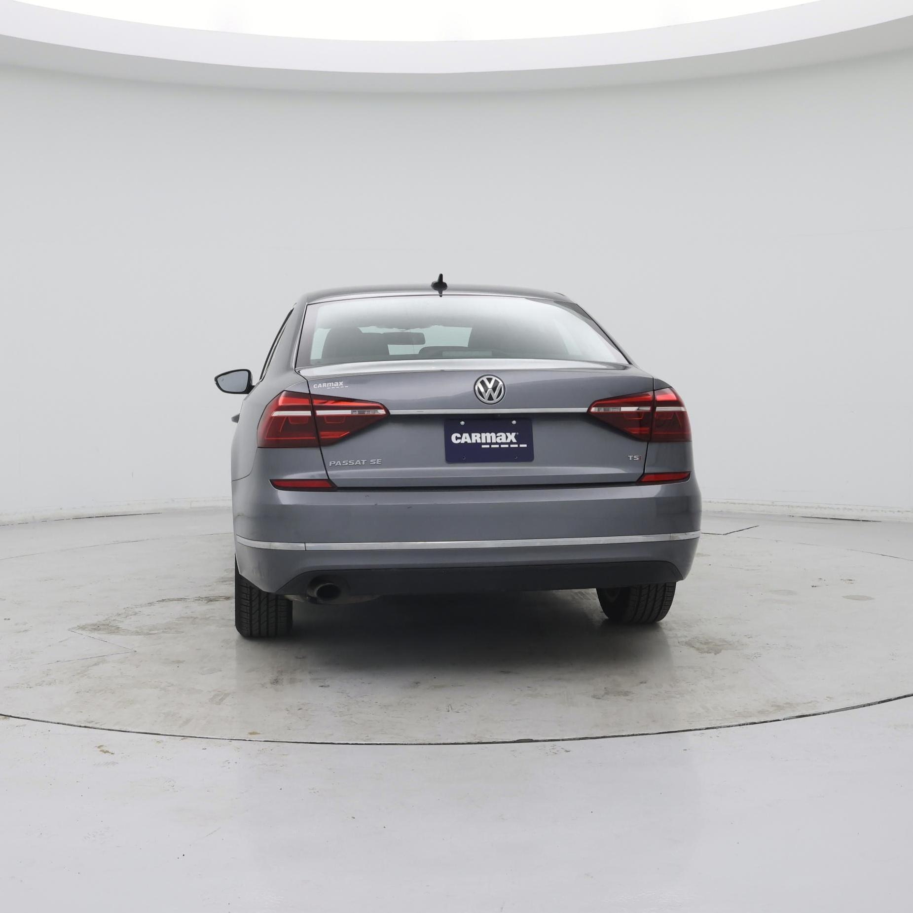 Thumbnail: 2018 Volkswagen Passat - 6