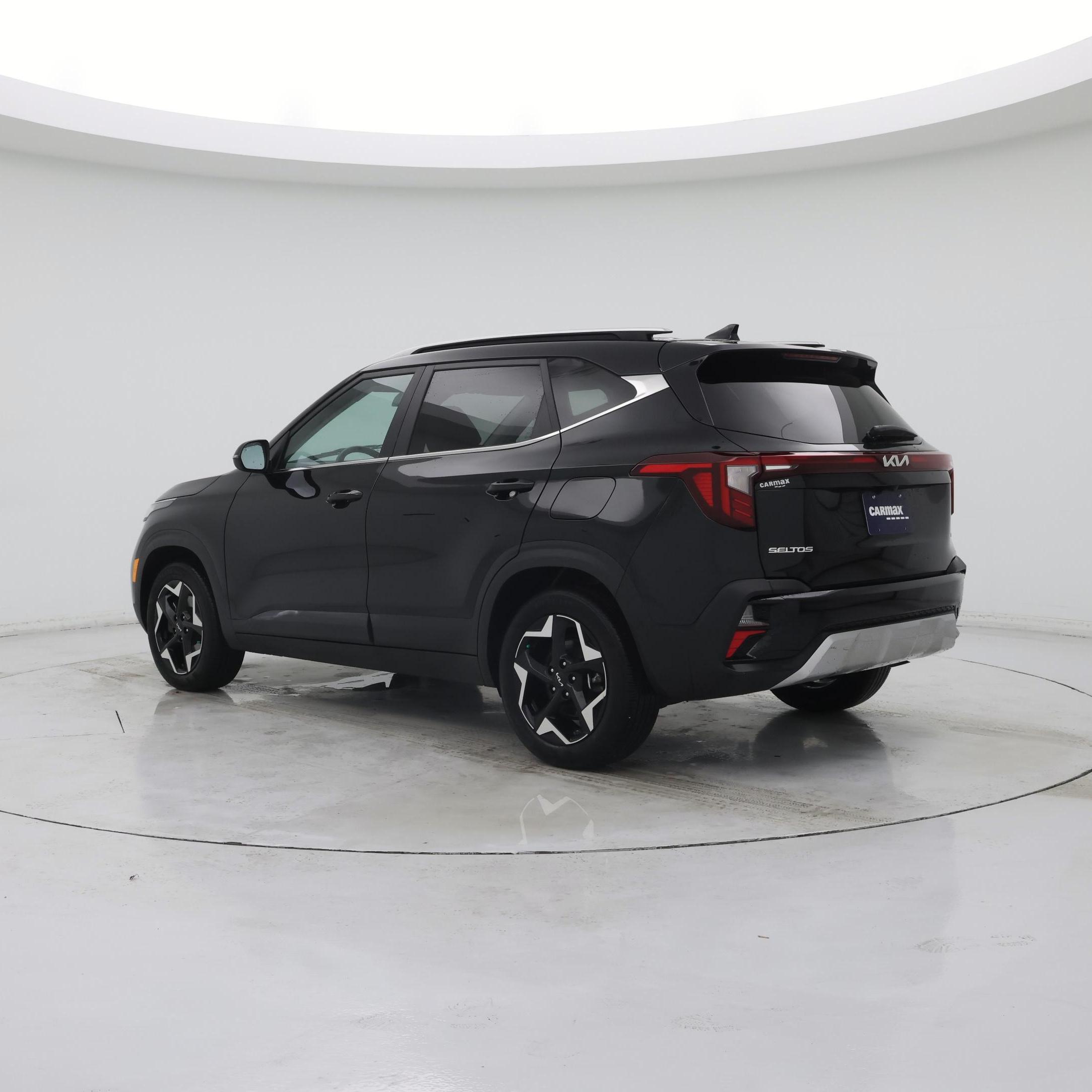 Thumbnail: 2024 Kia Seltos - 2