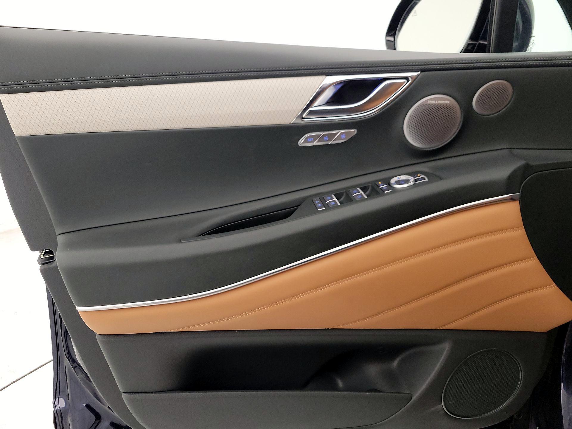 Thumbnail: 2025 Genesis GV80 - 12