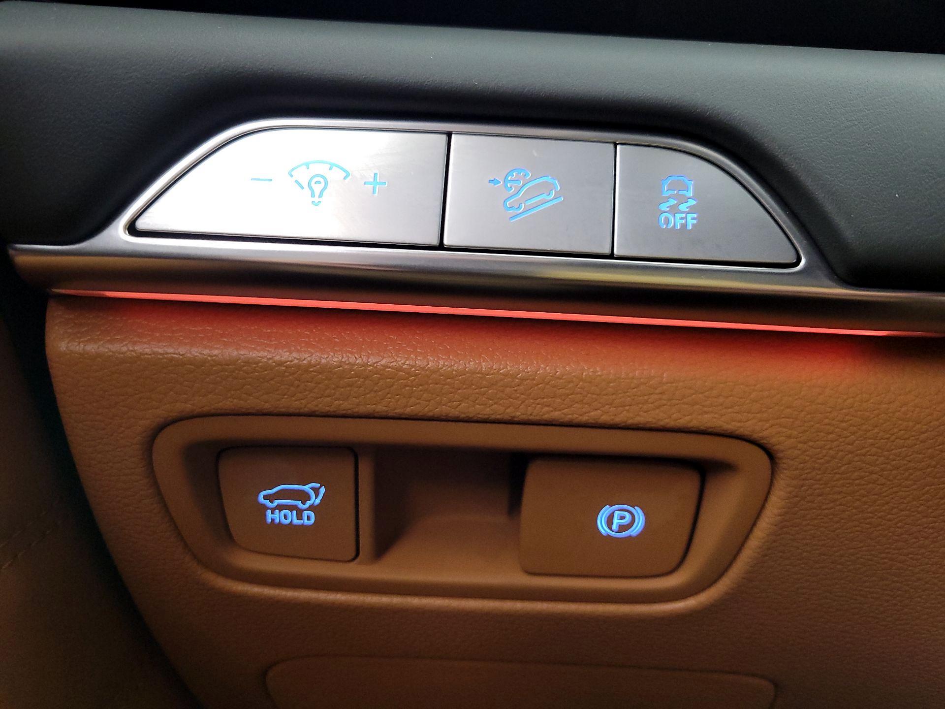 Thumbnail: 2025 Genesis GV80 - 13