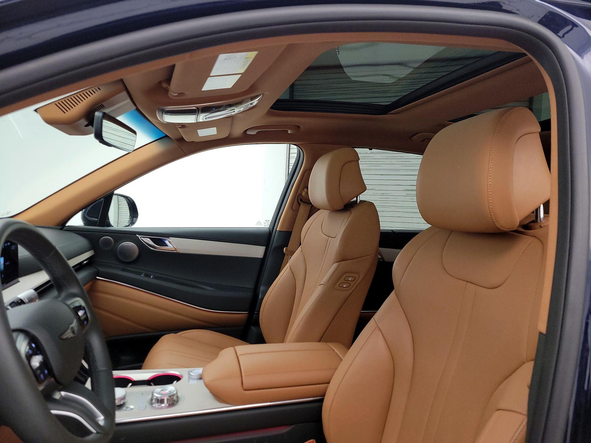 Thumbnail: 2025 Genesis GV80 - 20