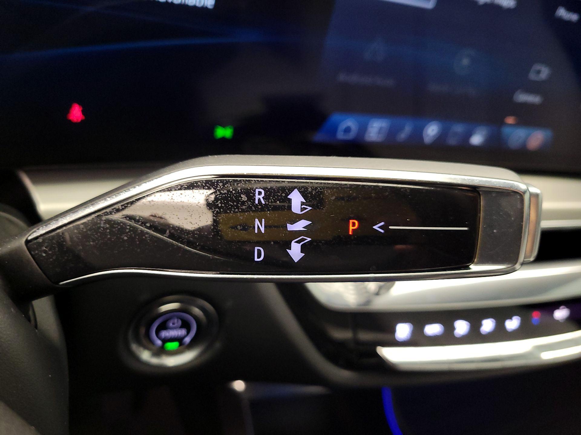 Thumbnail: 2024 Cadillac Lyriq - 17