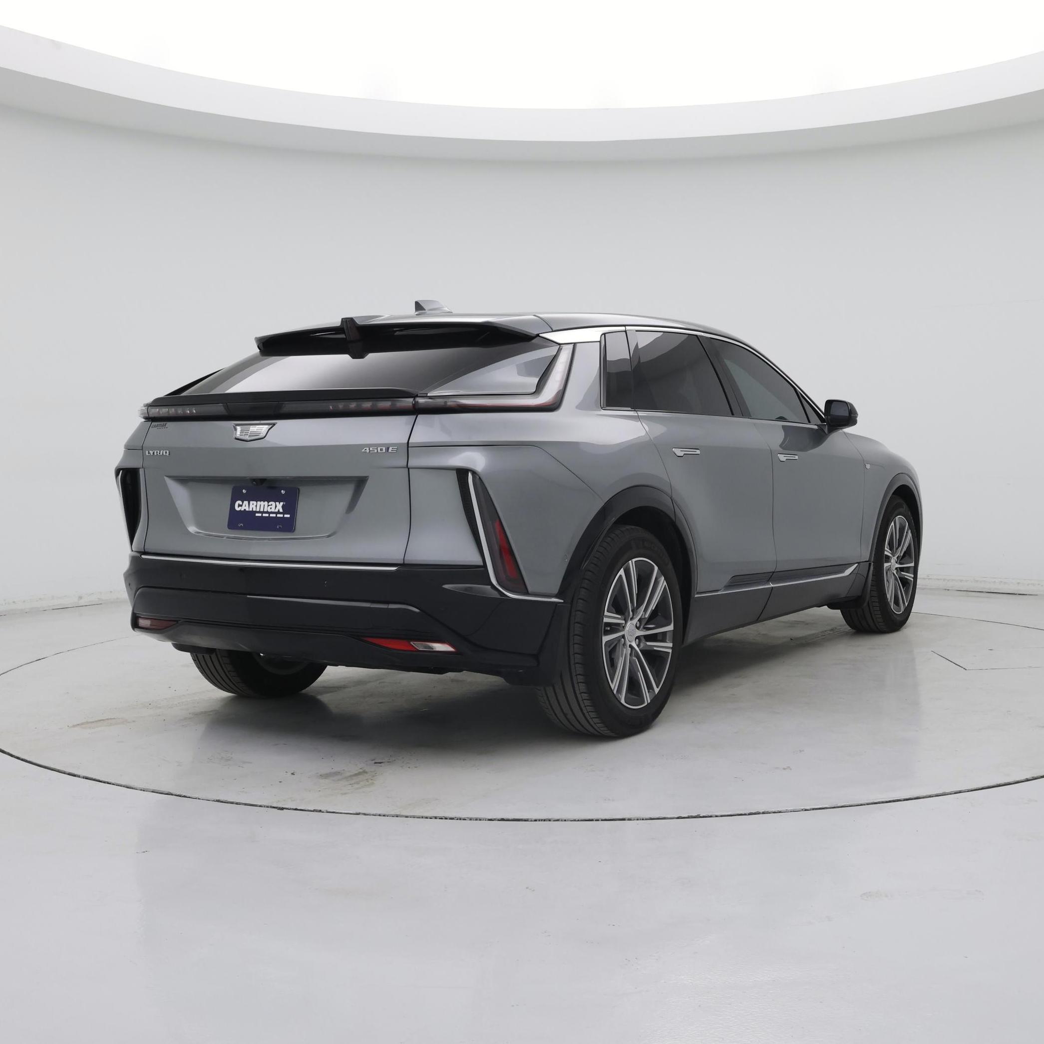 Thumbnail: 2024 Cadillac Lyriq - 8