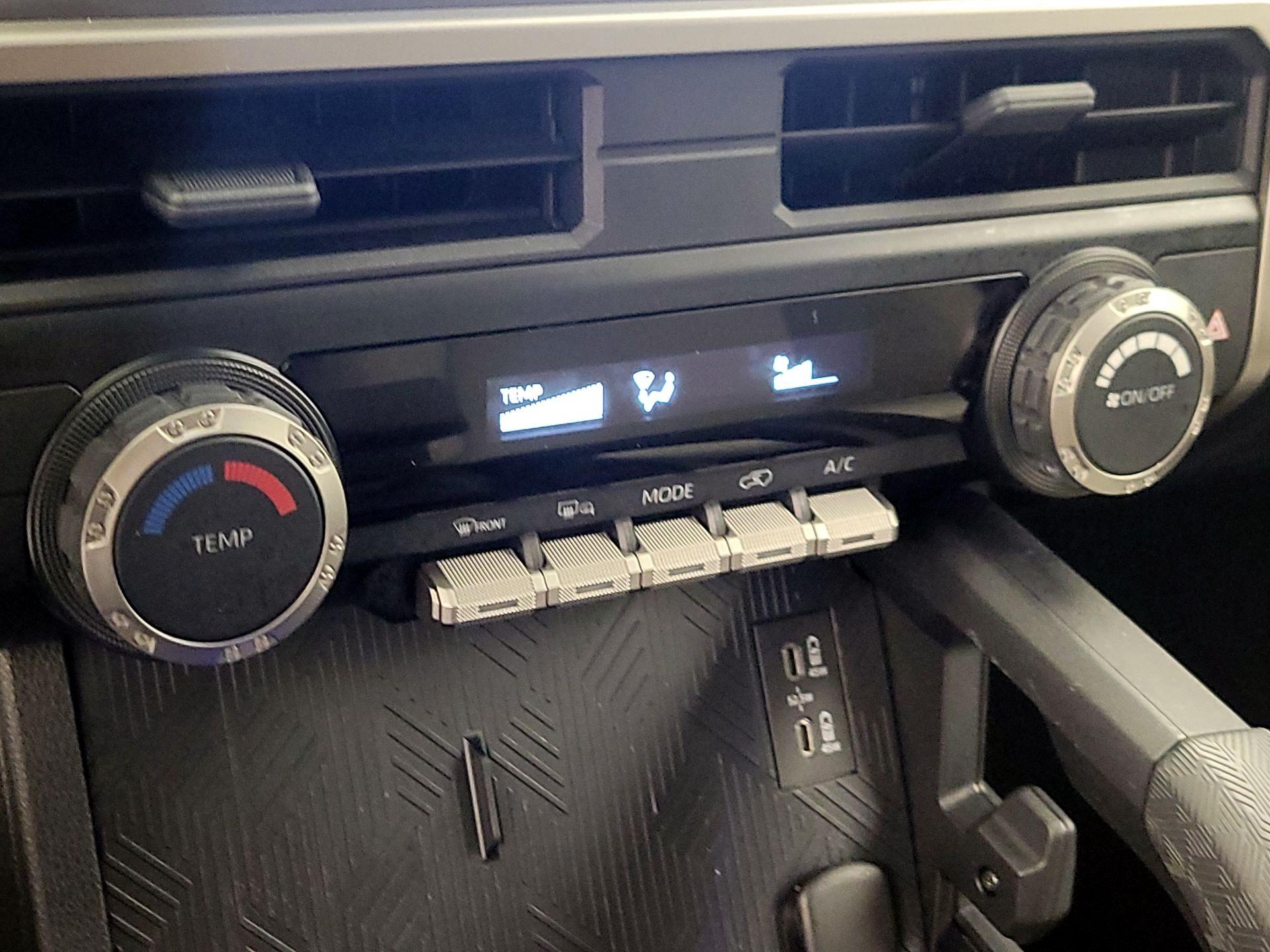 Thumbnail: 2025 Toyota 4Runner - 16