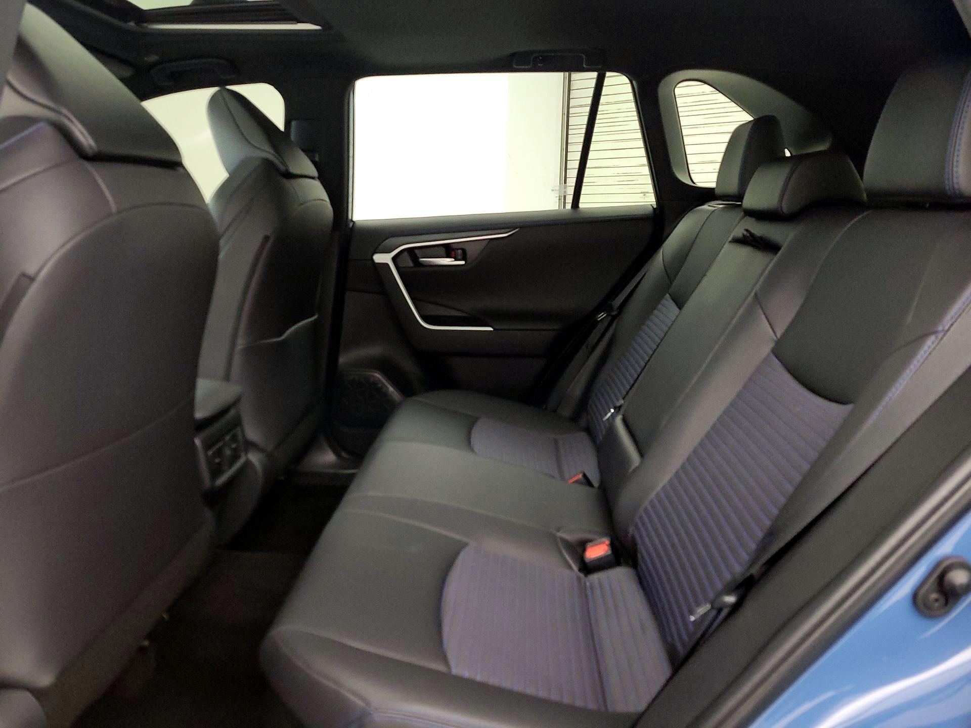 Thumbnail: 2025 Toyota RAV4 - 20