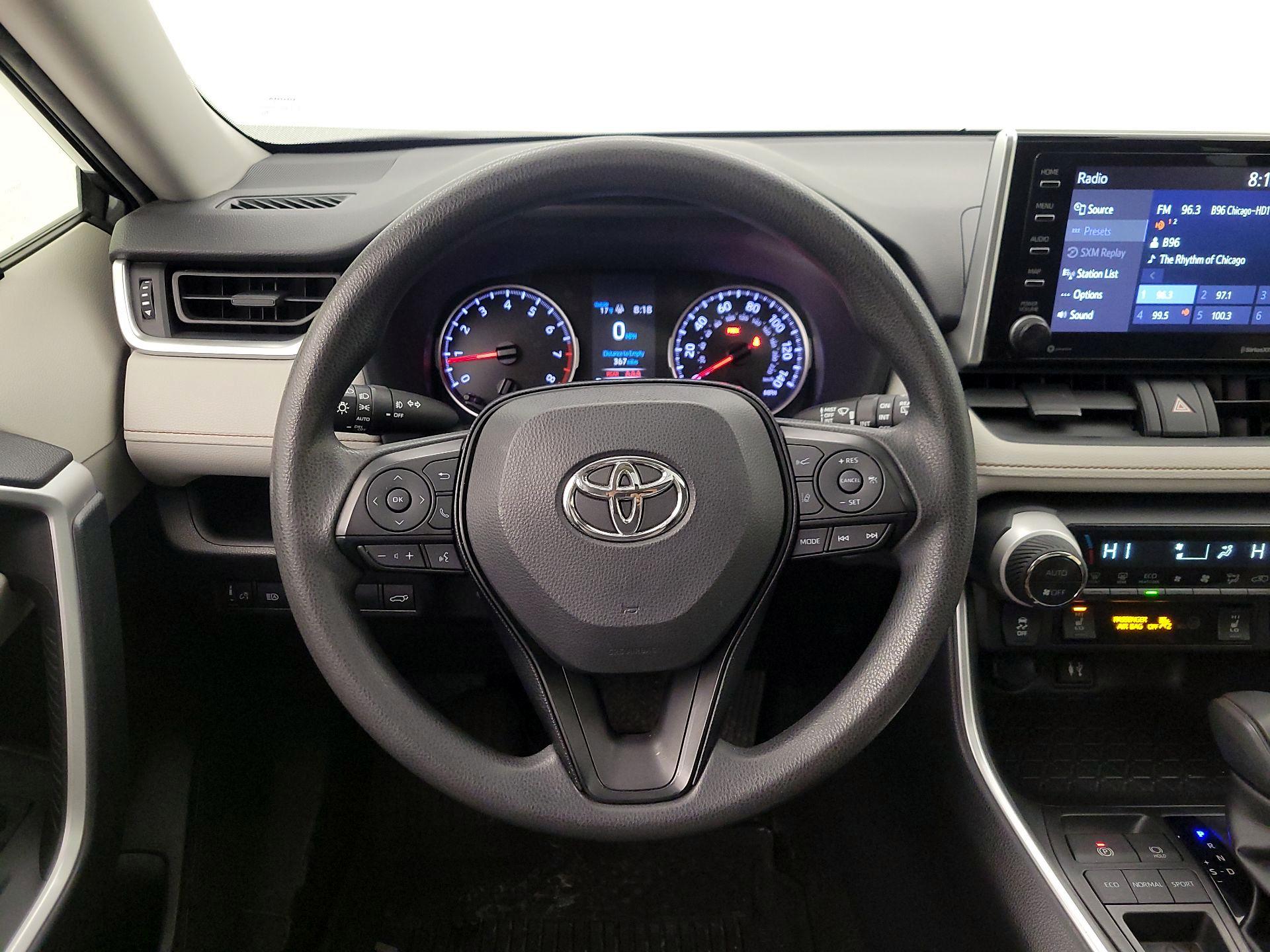 Thumbnail: 2019 Toyota RAV4 - 10