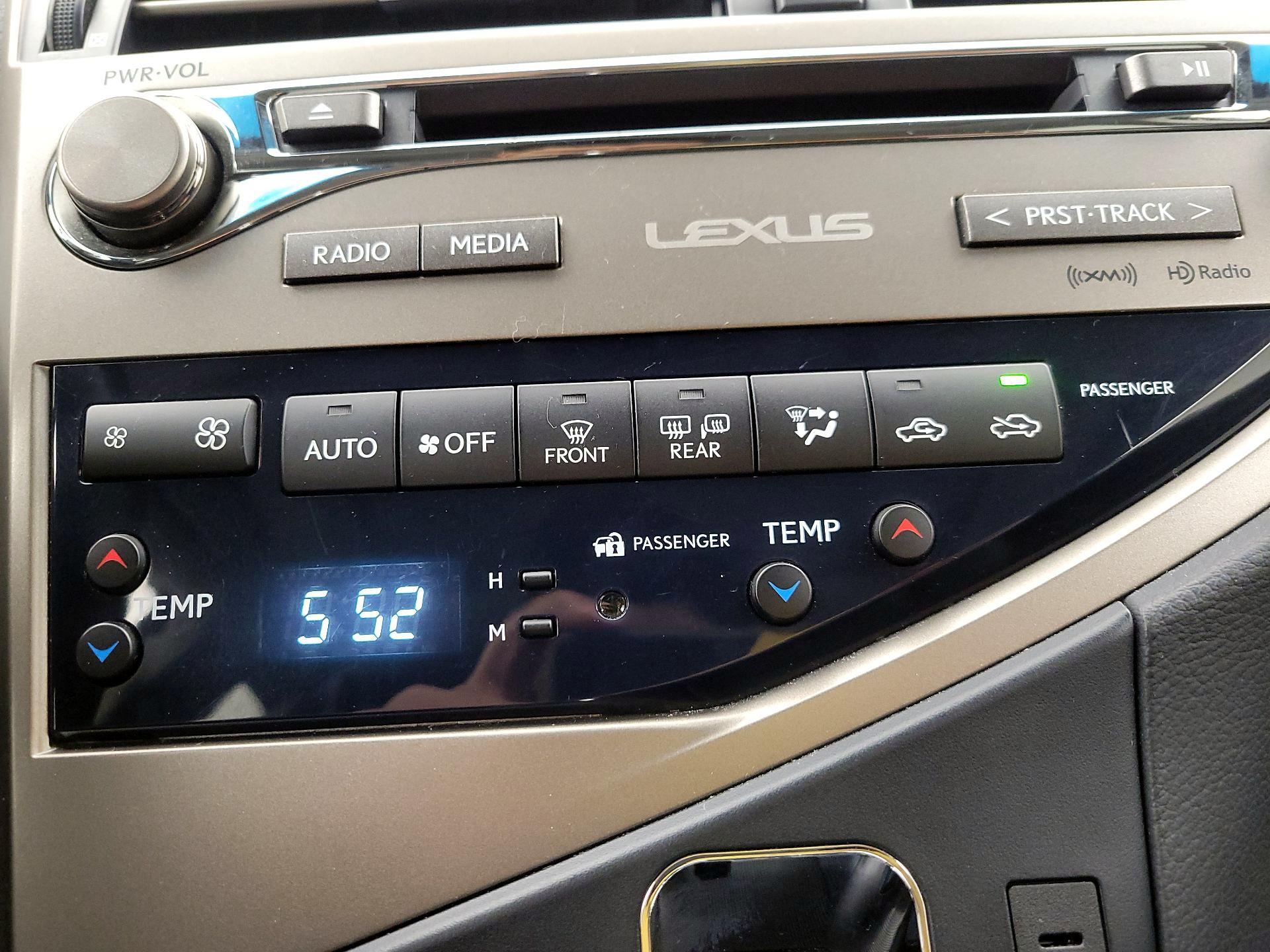 Thumbnail: 2015 Lexus RX - 16