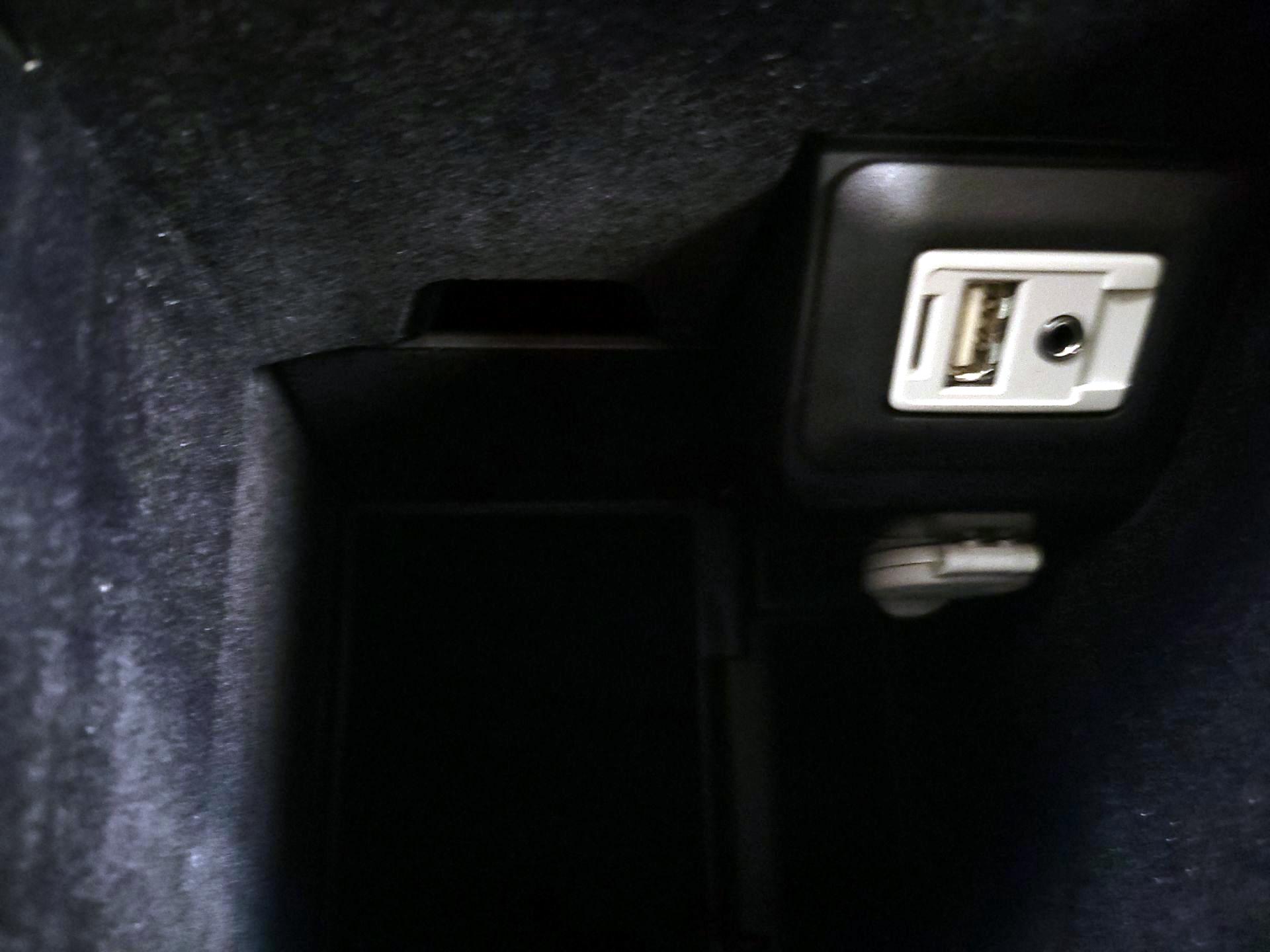 Thumbnail: 2015 Lexus RX - 18