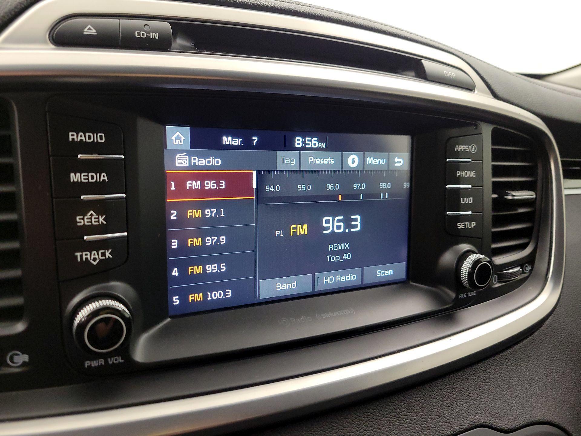 Thumbnail: 2017 Kia Sorento - 15