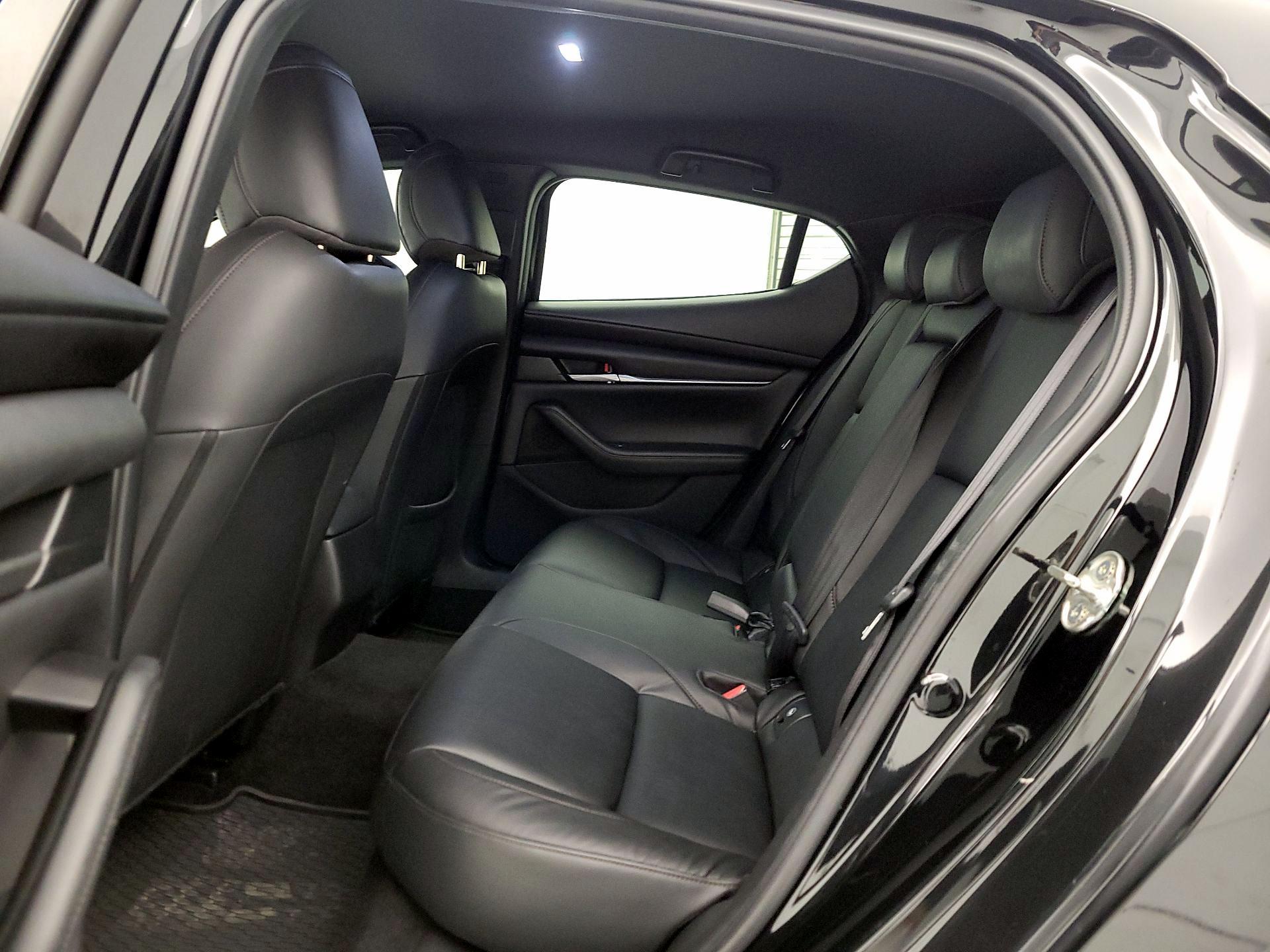 Thumbnail: 2021 Mazda Mazda3 - 19